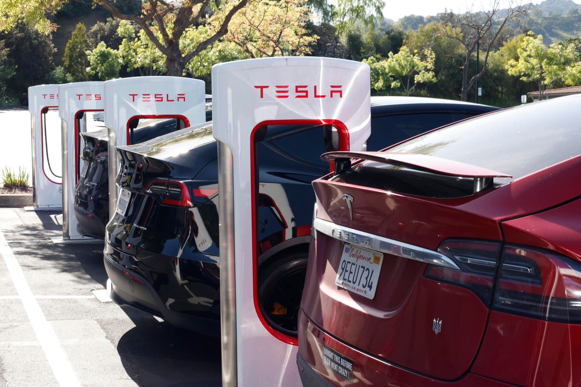Ventas de Tesla caen un 13 % en el segundo trimestre del año