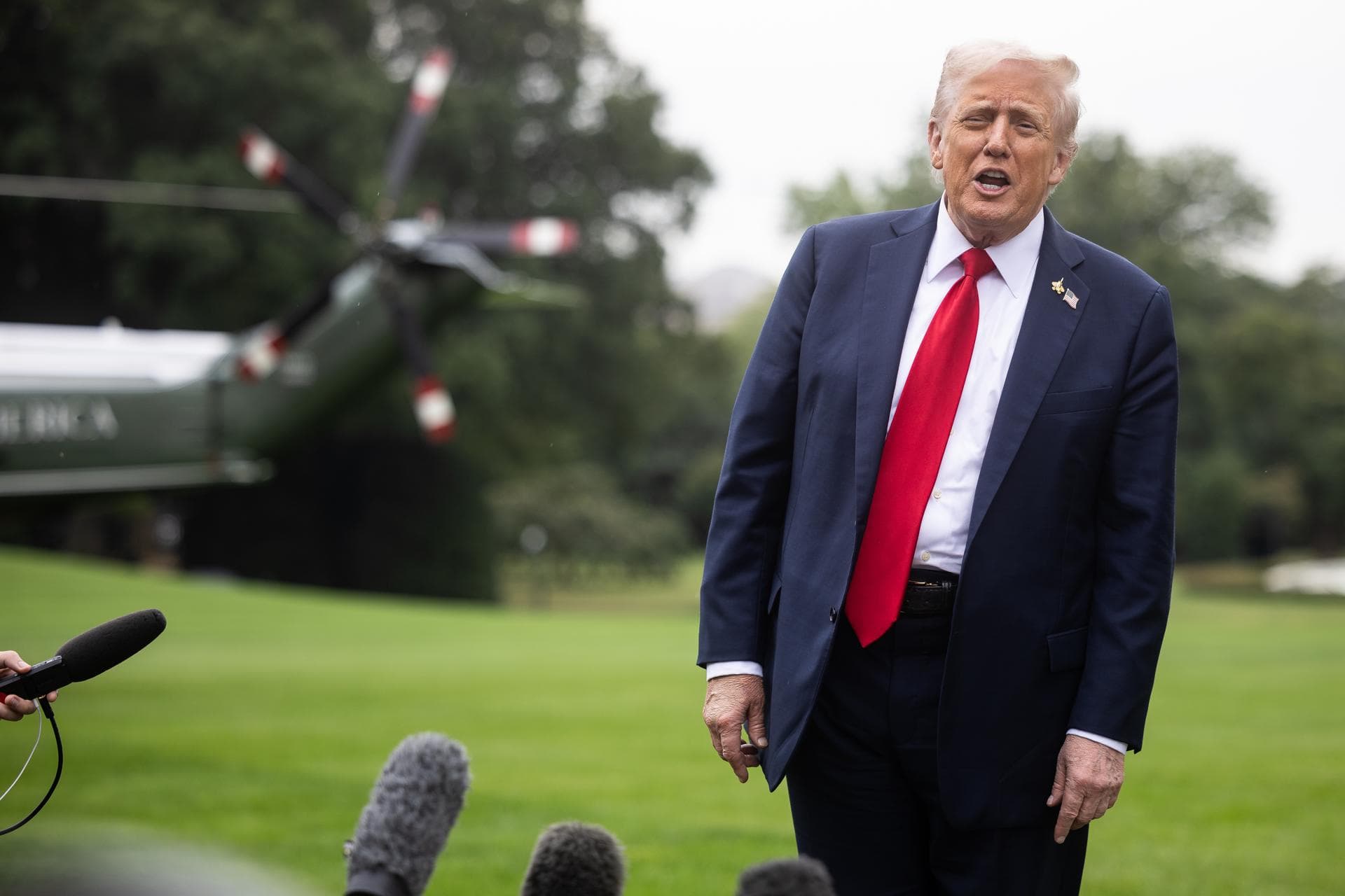 Gobierno Trump congela 18,000 millones para megaproyectos en Nueva York por políticas DEI