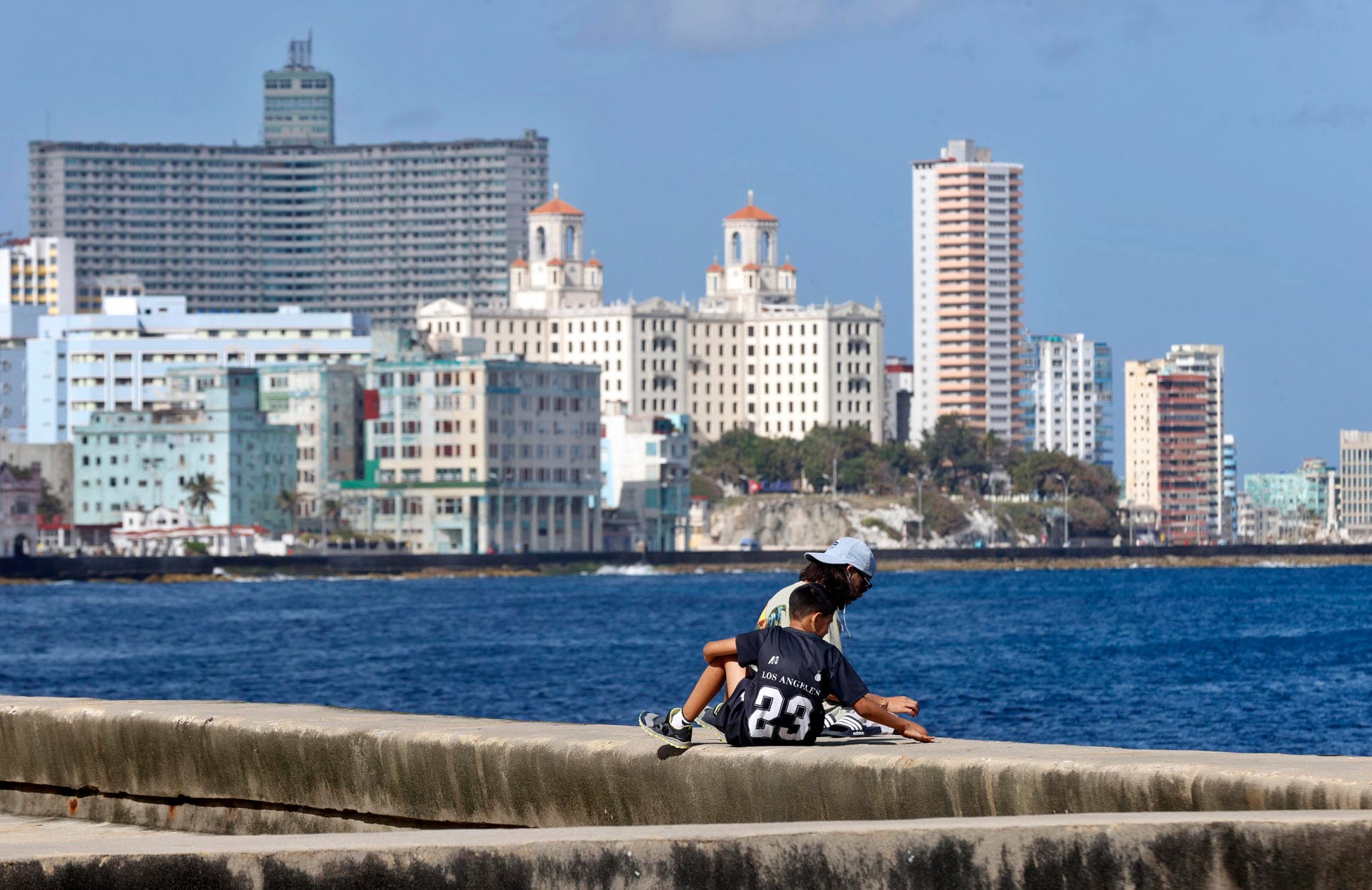 Trump afirma que Cuba está "en sus últimos momentos" pero tendrá "una gran vida nueva"