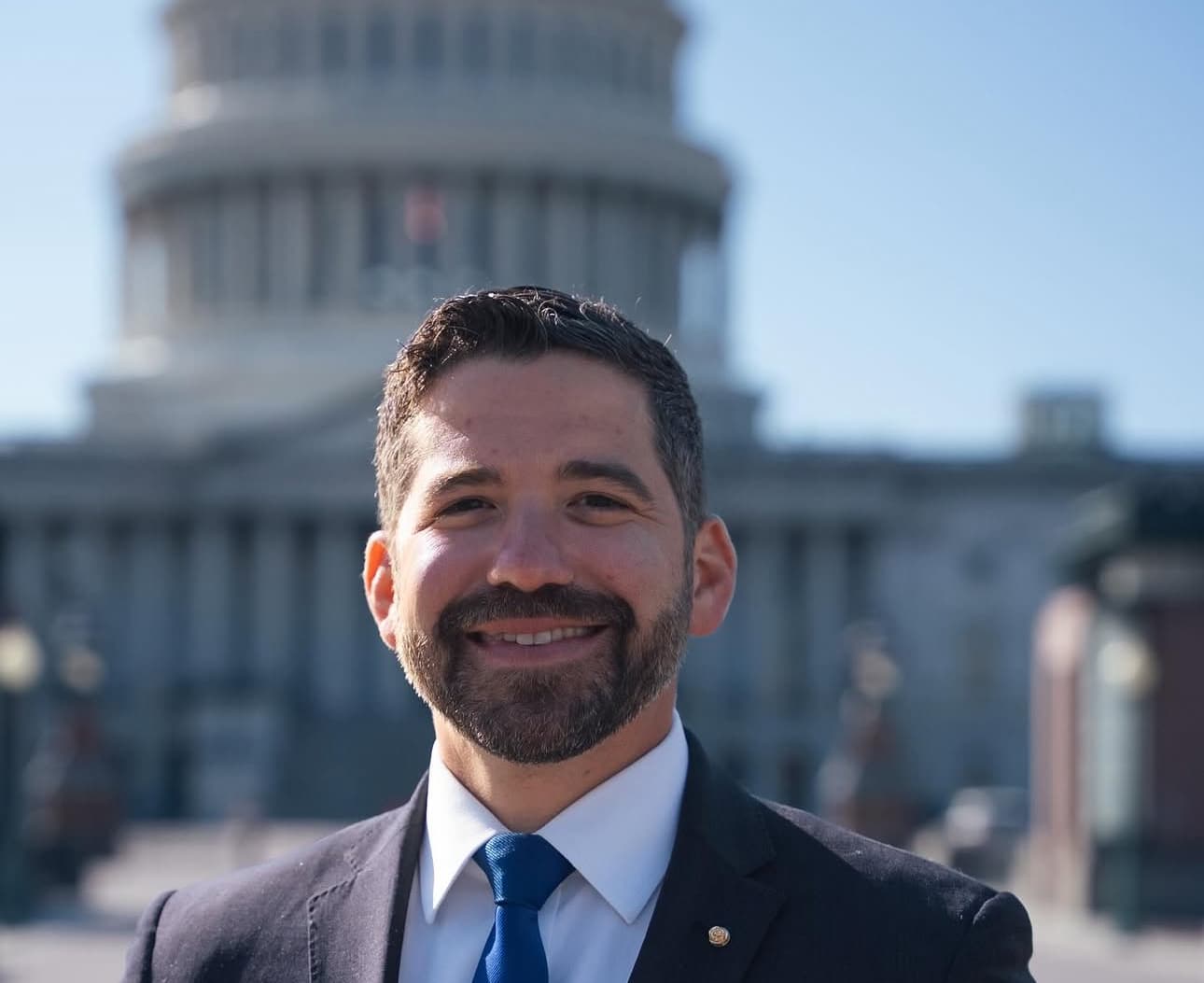 Dávila Pernas endosa a Andrew Cuomo para la alcaldía de NY