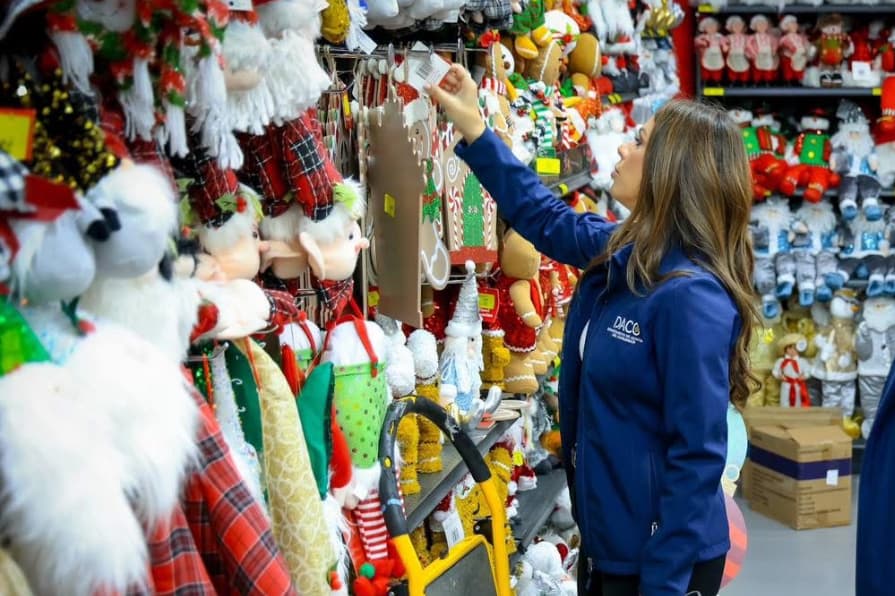 DACO despliega operativo récord de Black Friday desde la madrugada en comercios de toda la Isla