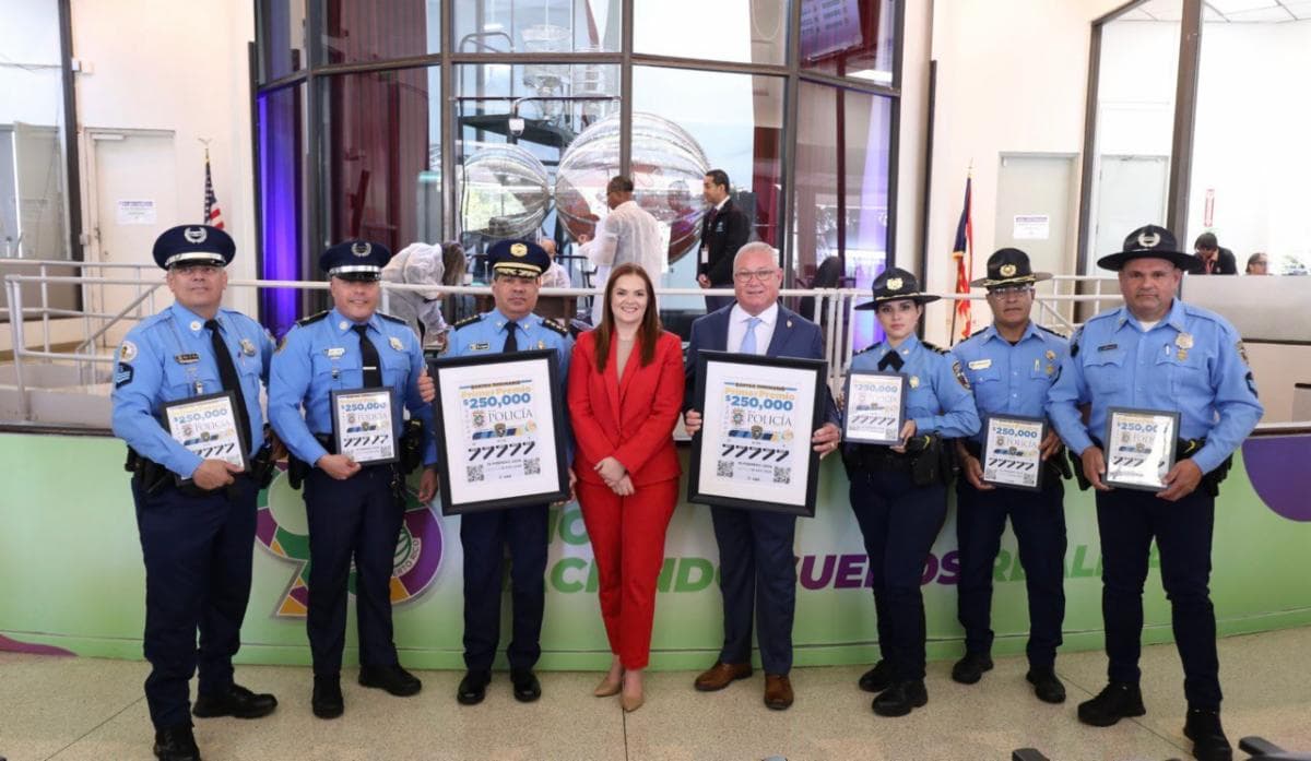 Lotería Tradicional dedica billete conmemorativo a la Policía en su Semana
