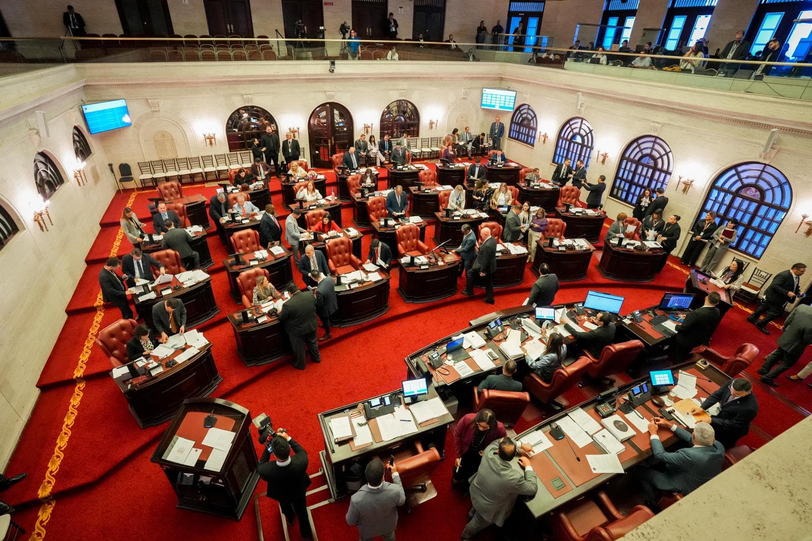 Senado aprueba medidas para reforzar fiscalización, justicia penal y protección de poblaciones vulnerables