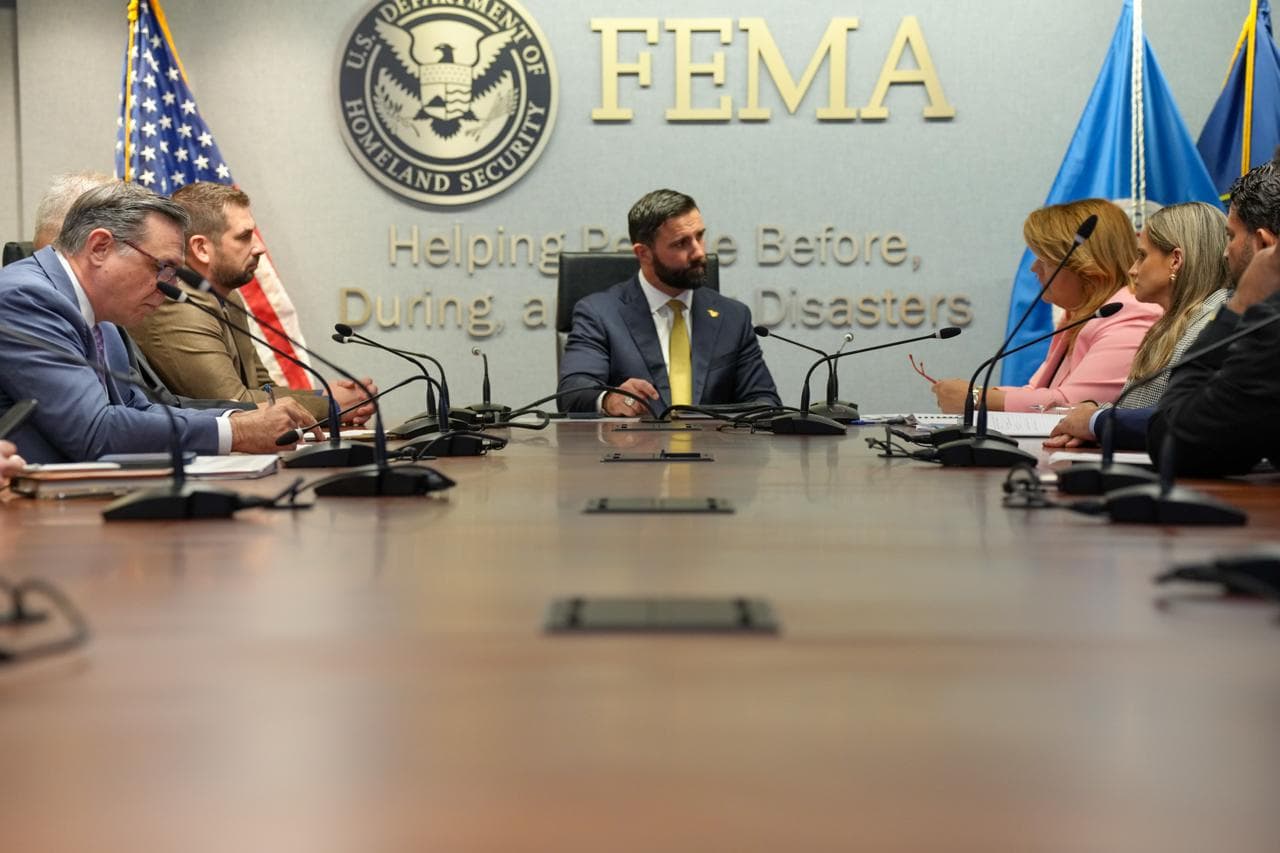 Gobernadora sostiene reuniones en Washington sobre Medicaid, reconstrucción y proyectos de infraestructura