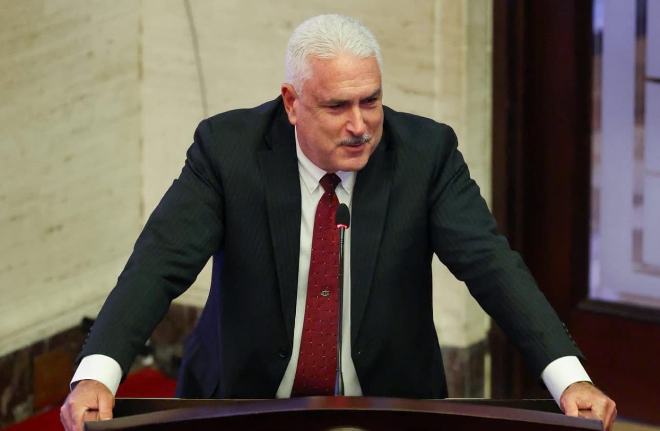 Rivera Schatz arremete contra Alcaldes PPDs por “mentiras y demagogia” en controversia sobre aumento salarial municipal