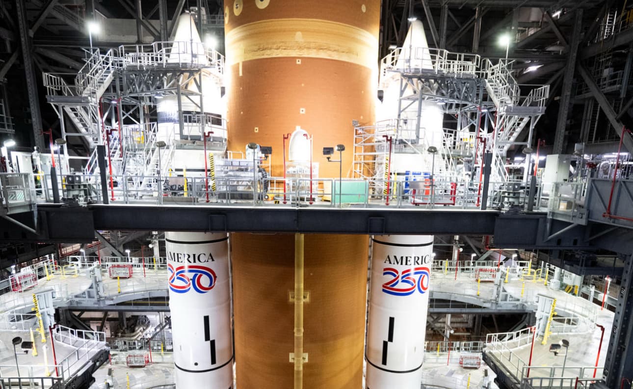 La NASA arranca el montaje de Artemis II para "histórico" lanzamiento tripulado a la Luna