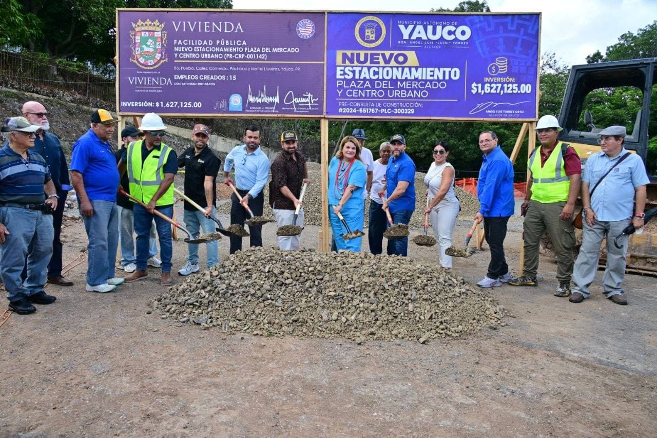Gobernadora impulsa revitalización del centro urbano de Yauco, entrega vivienda y títulos de propiedad  
