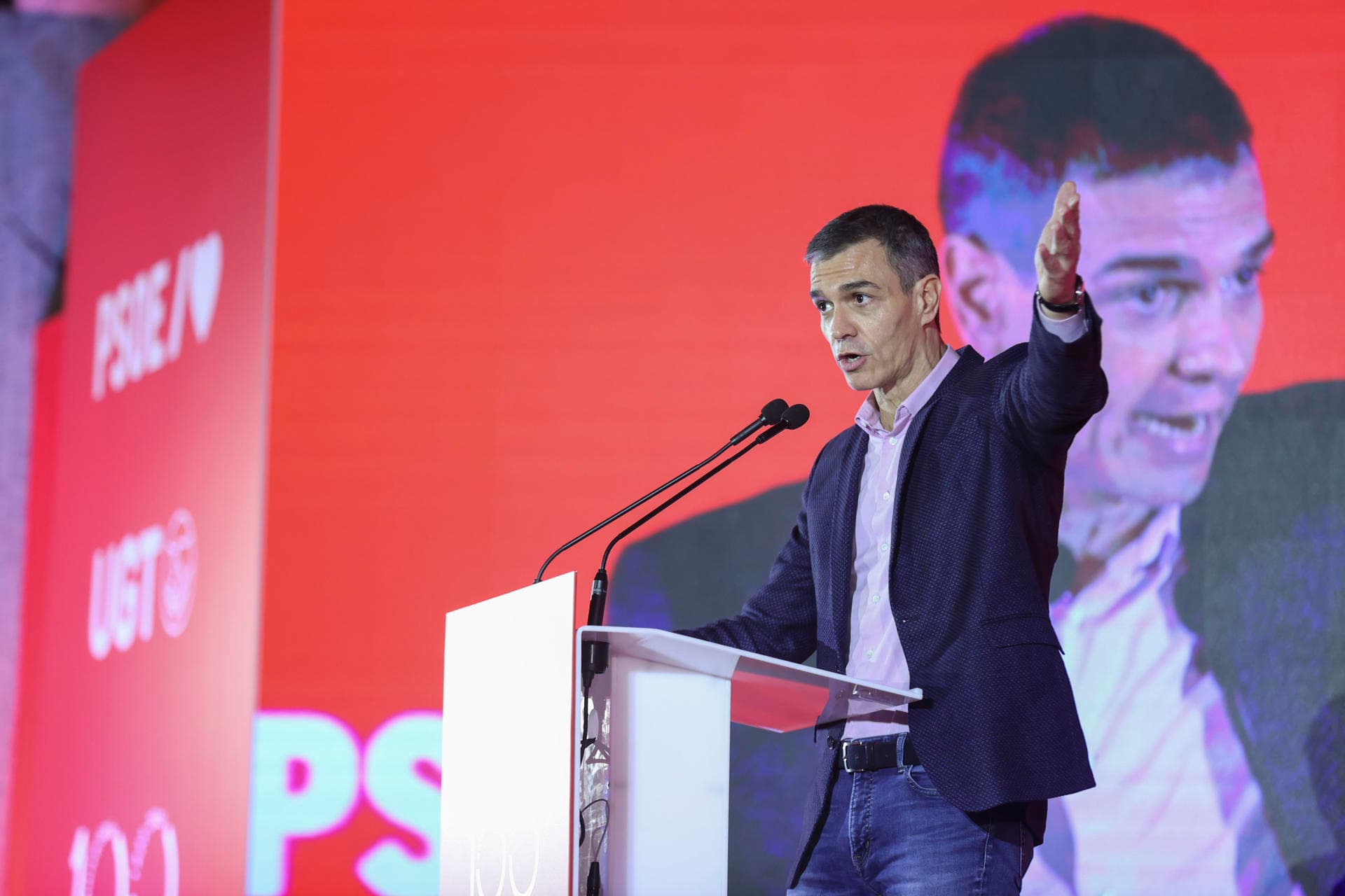 Expresidente socialista Felipe González no votará a Pedro Sánchez en elecciones