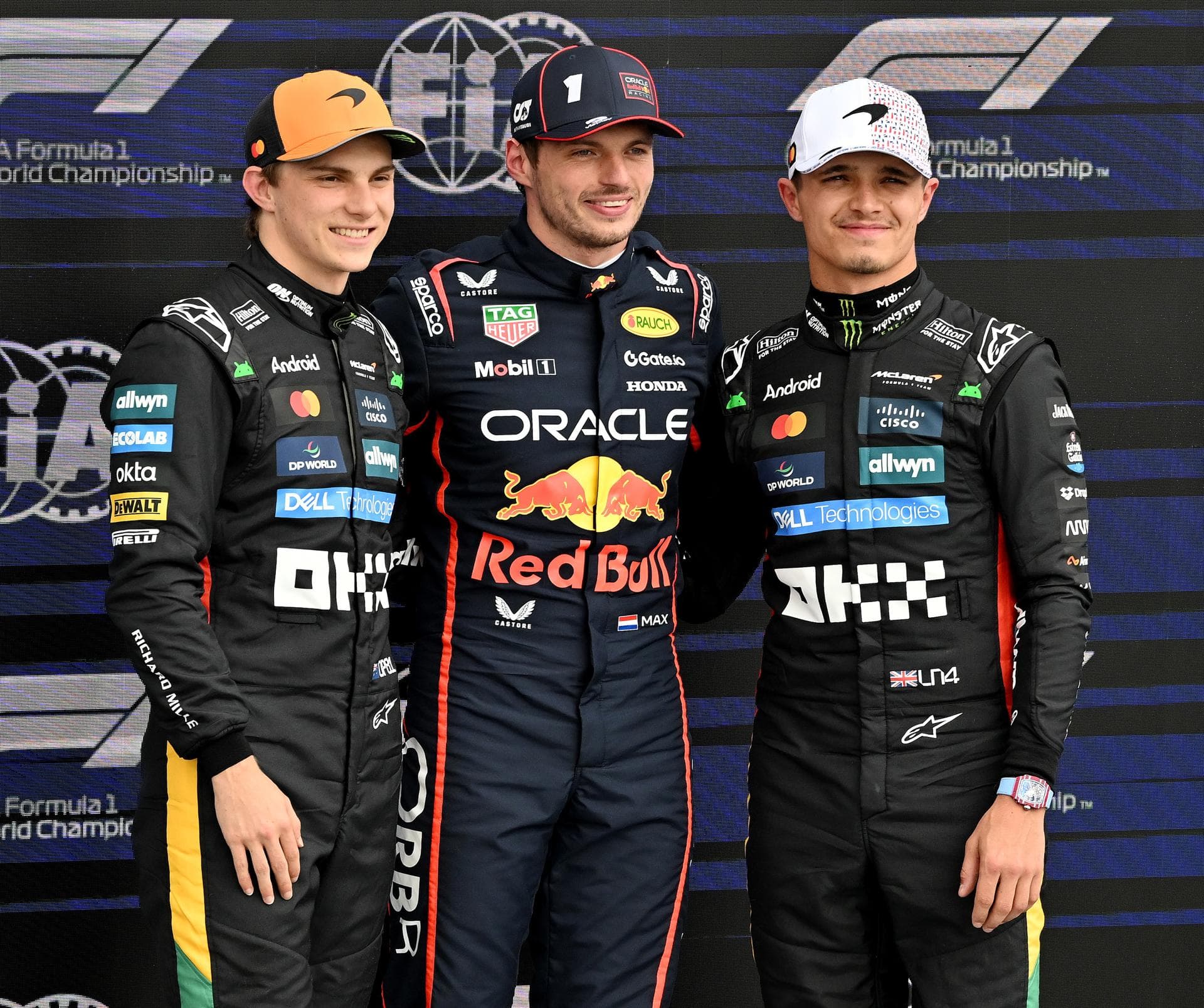 Verstappen firma la 'pole' en Silverstone