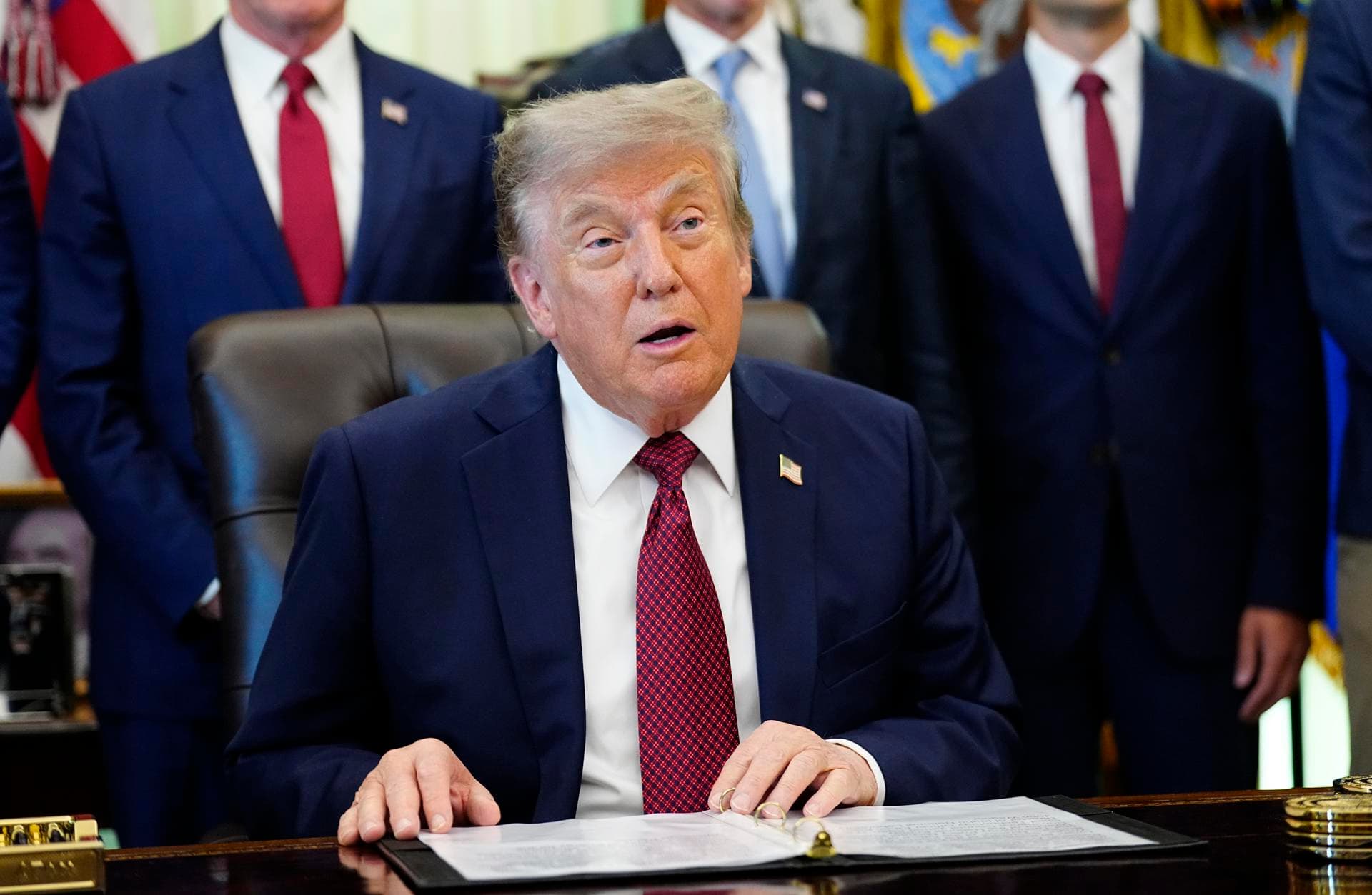 Trump asegura que no tiene prisa en retomar las negociaciones de paz con Irán