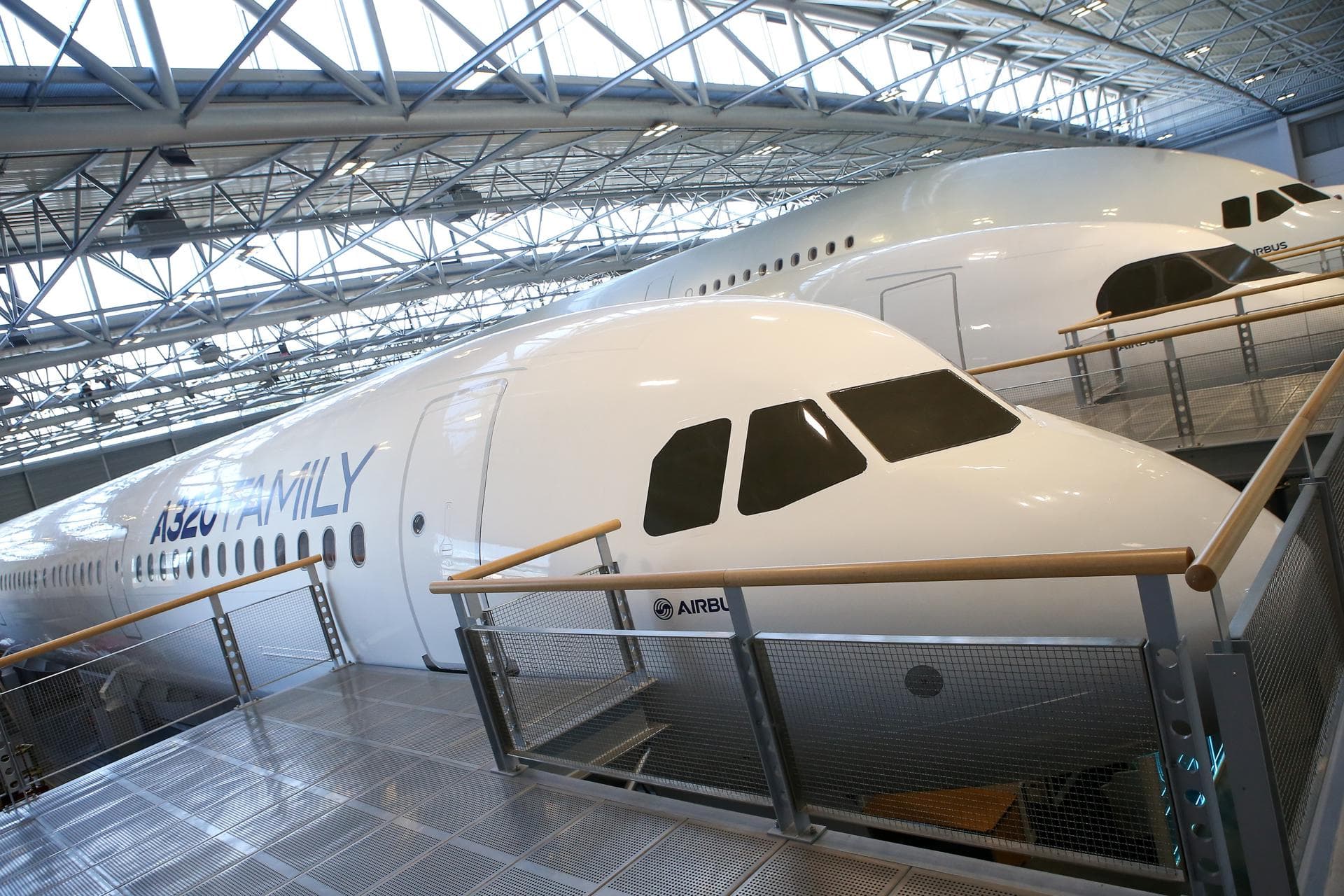 FAA exige a aerolíneas reemplazar software de Airbus antes del domingo