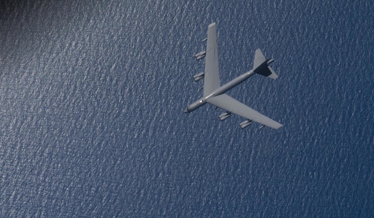 Bombarderos de EEUU hacen demostraciones de ataques en Caribe ante tensión con Venezuela