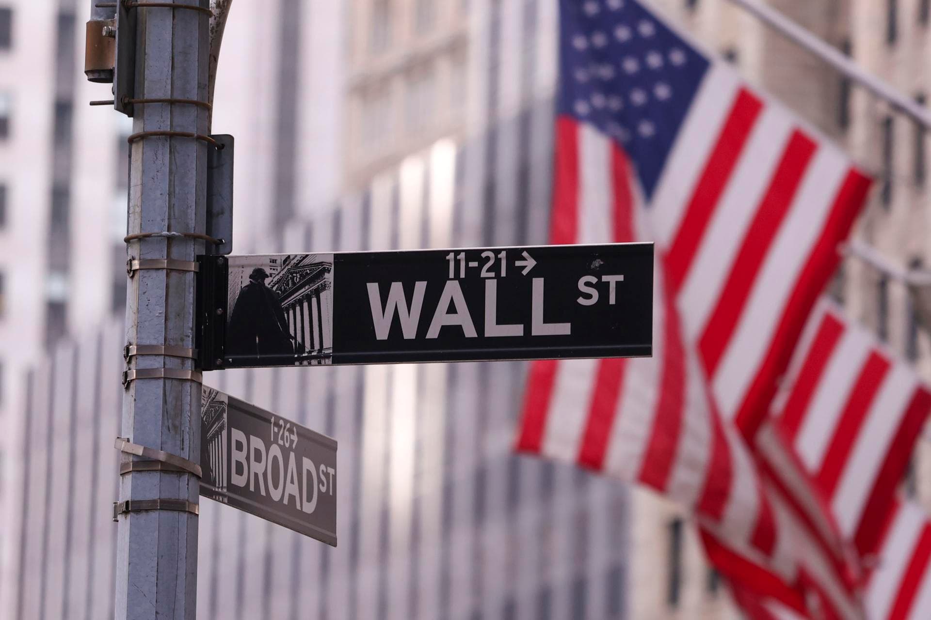 Wall Street cierra con récords