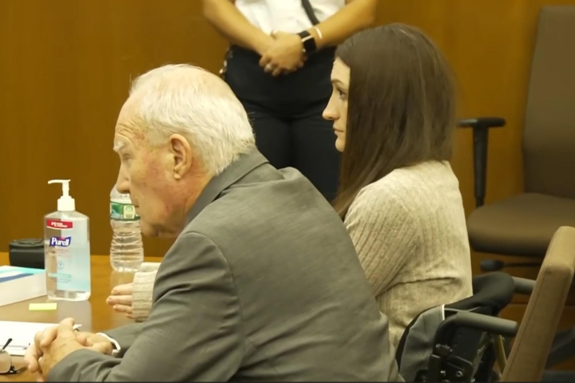 Juez anuncia que declarará nulo juicio de Lindsay Clancy