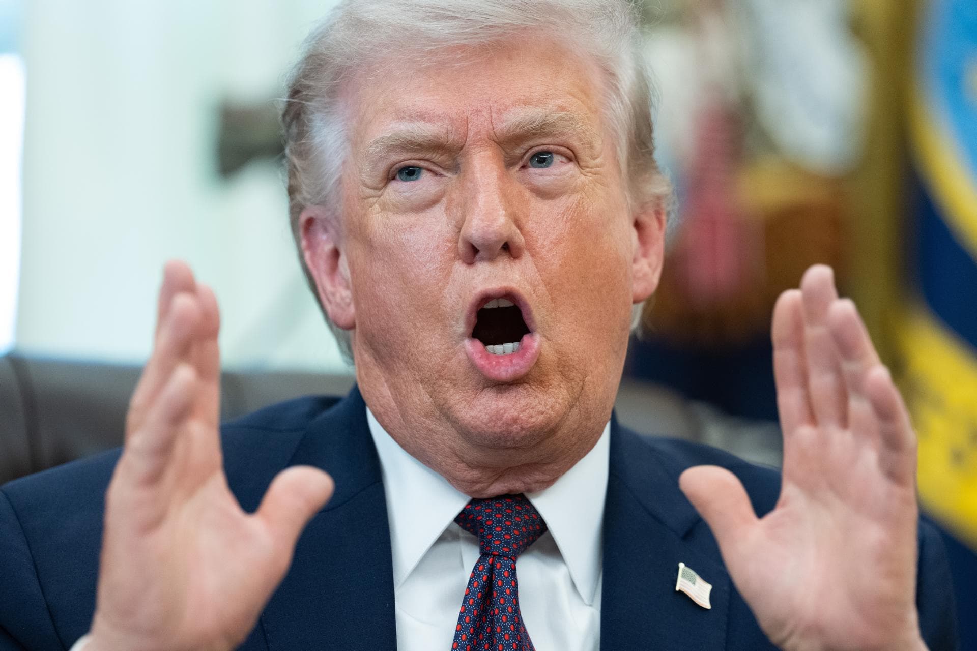 Trump afirma que Irán le ha pedido un alto el fuego