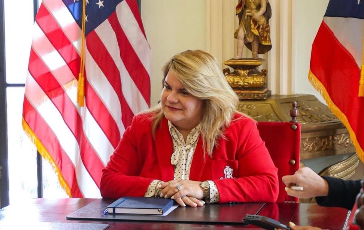 Gobernadora refiere al nuevo dueño de Politank las preguntas relacionadas al negocio