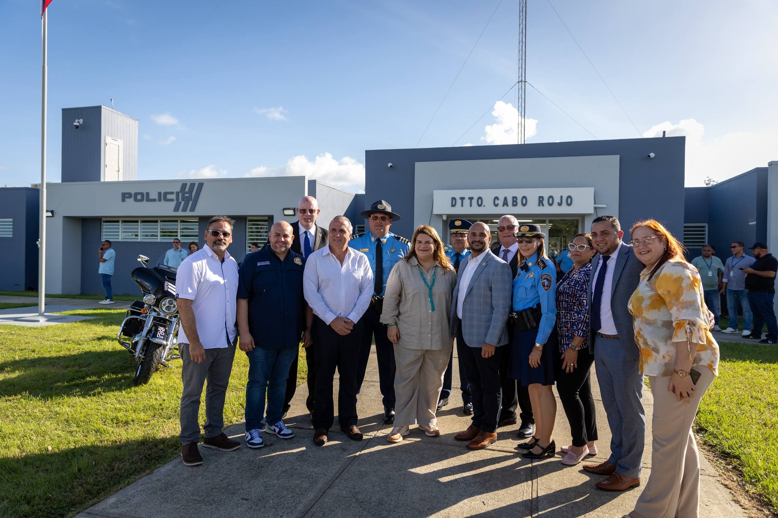 Abre cuartel completamente remodelado en Cabo Rojo