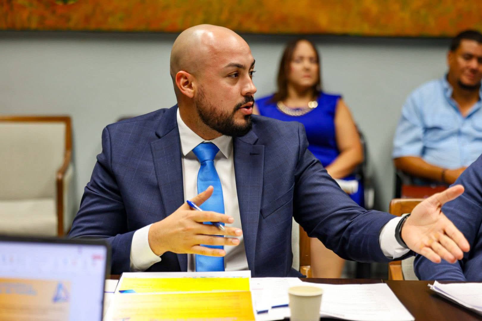 Federación de Alcaldes exige nombrar con urgencia al director regional de la AAA para la zona metropolitana