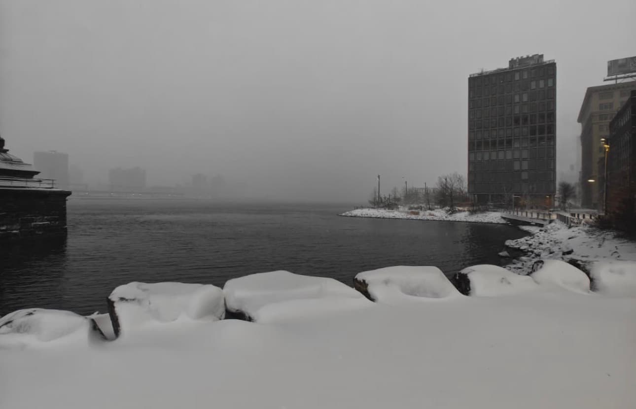 Potente tormenta paraliza el noreste de EE.UU. 