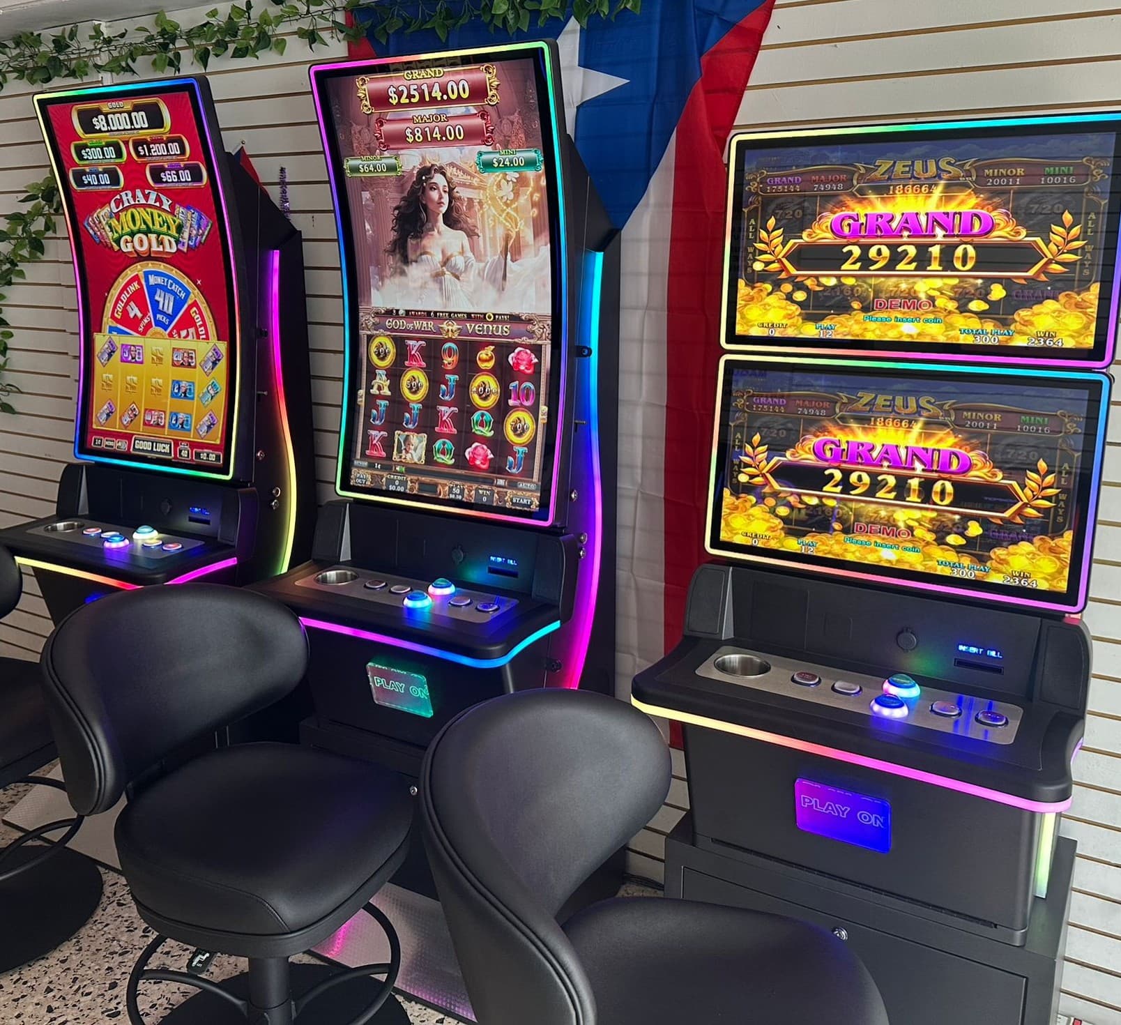 Operadores de máquinas de azar reclaman en tribunal acción y transparencia de la Comisión de Juegos