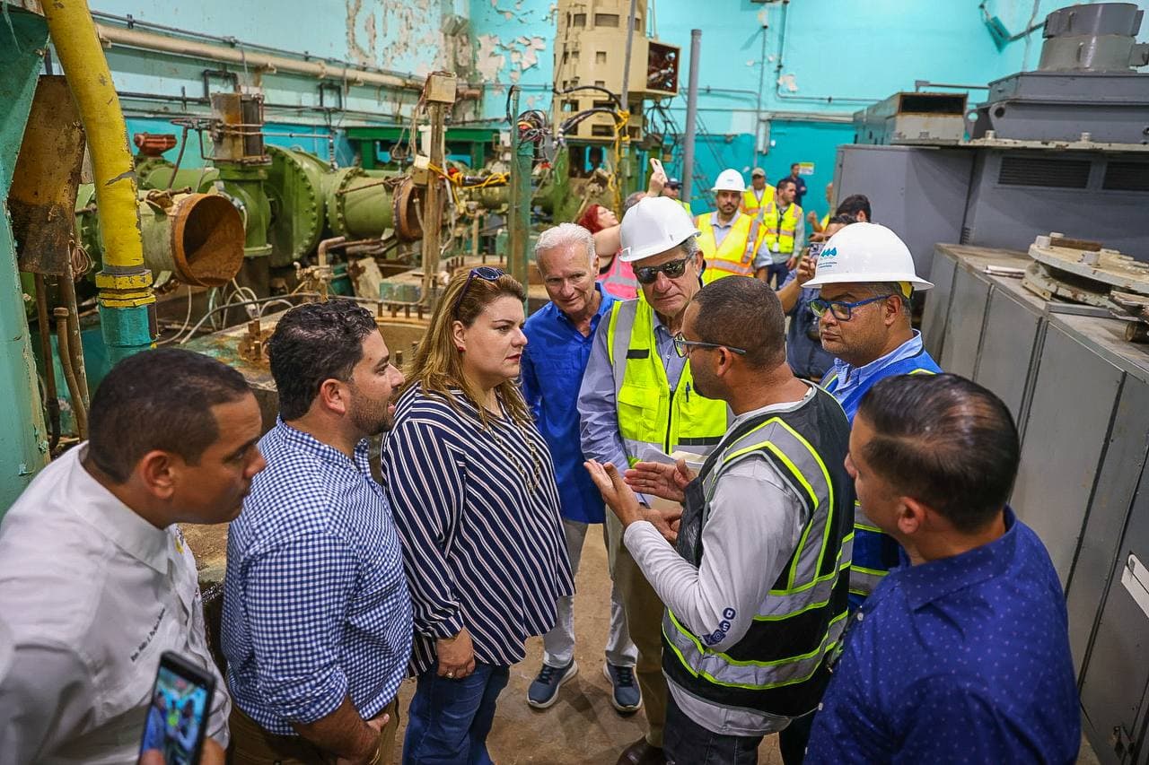 Gobernadora inspecciona planta y represa La Plata