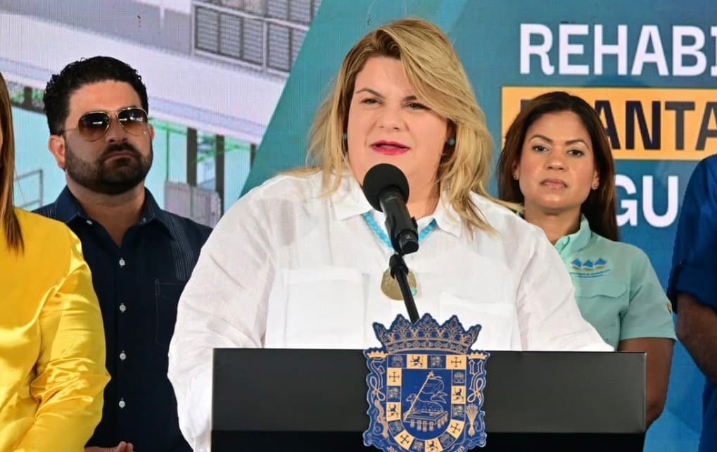 Jenniffer González logra la aprobación de sobre $1,900 millones para reconstrucción