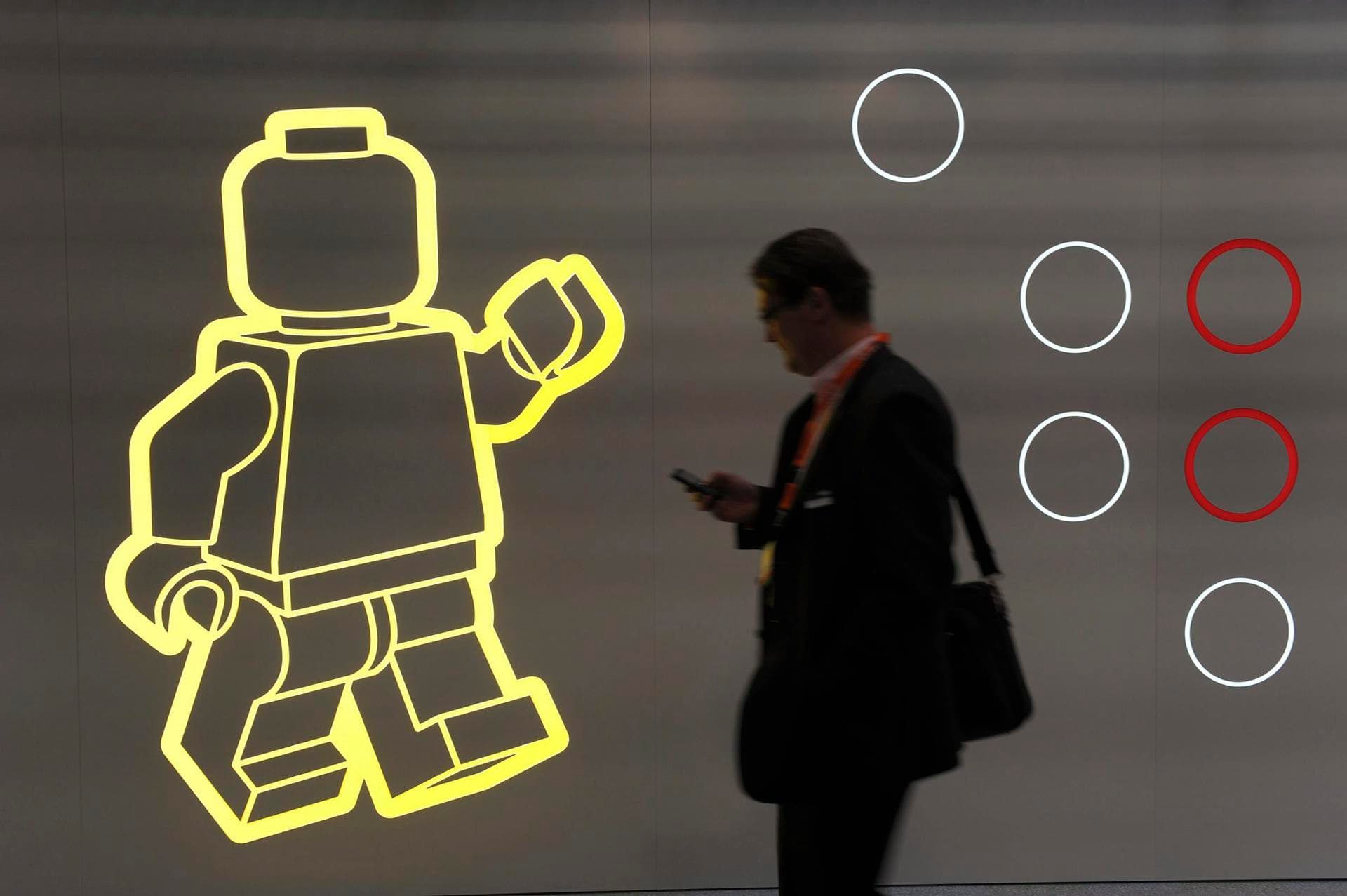 La IA de los sueños, Lego se moderniza en la CES y otros clics tecnológicos