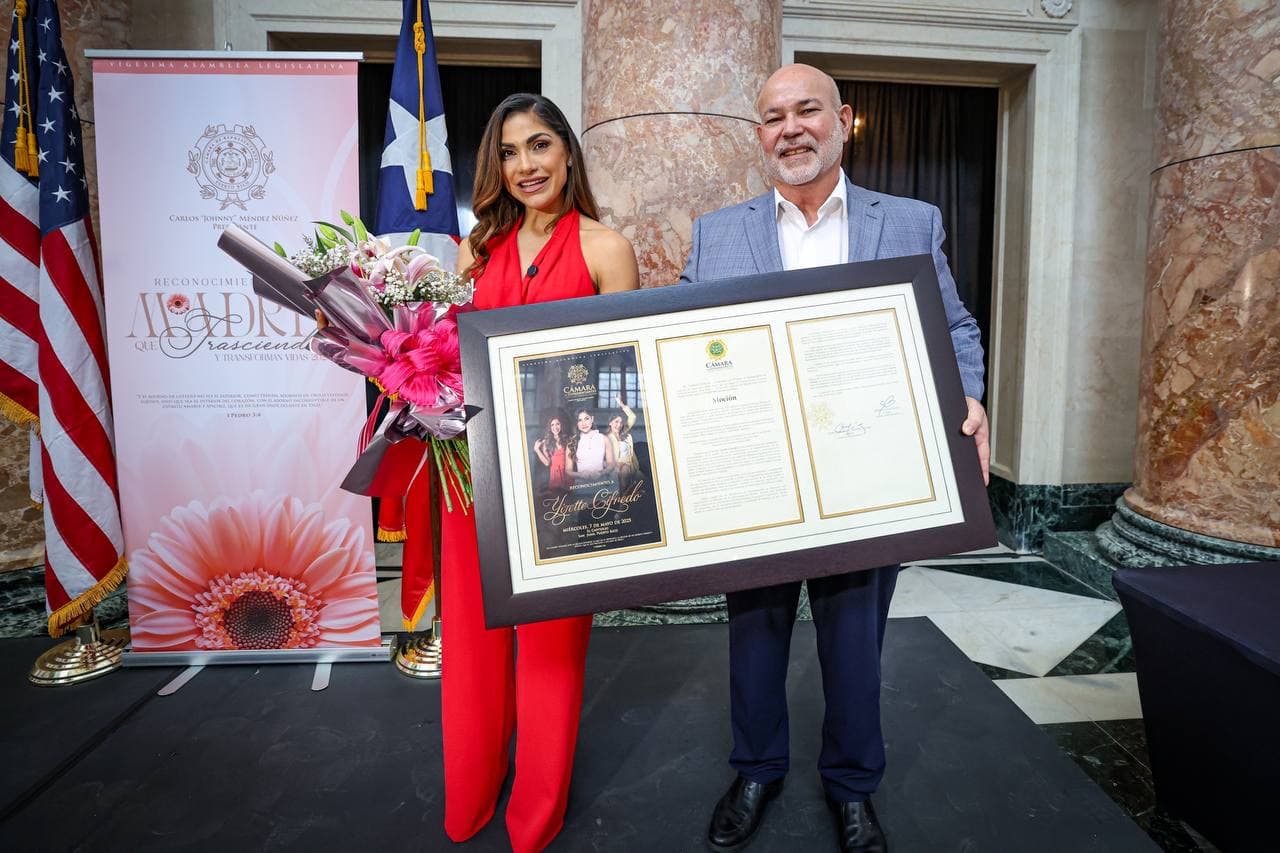 Rinden homenaje a Yizette Cifredo