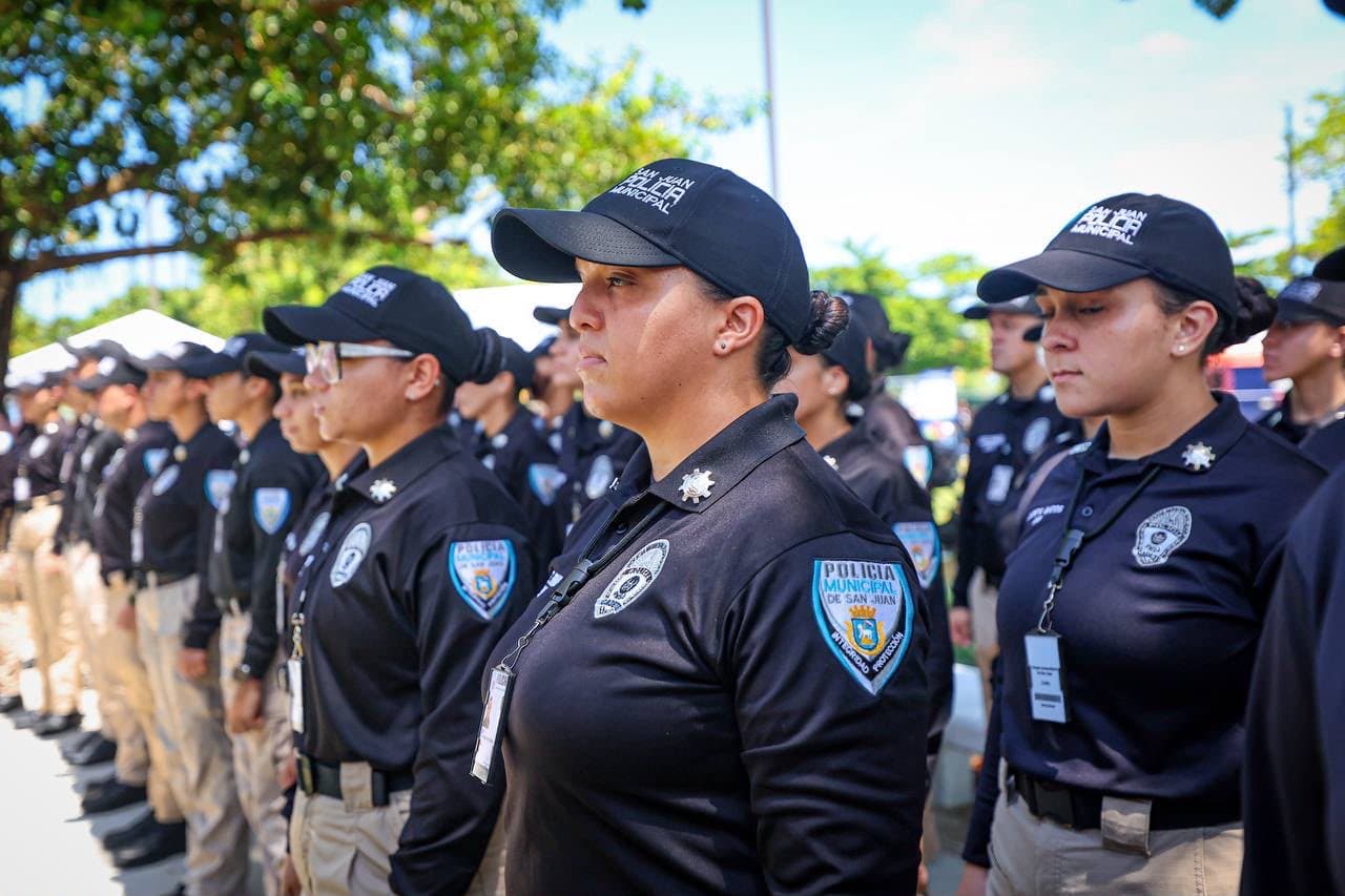 Miguel Romero presenta medida para elevar salario mínimo de los policías municipales