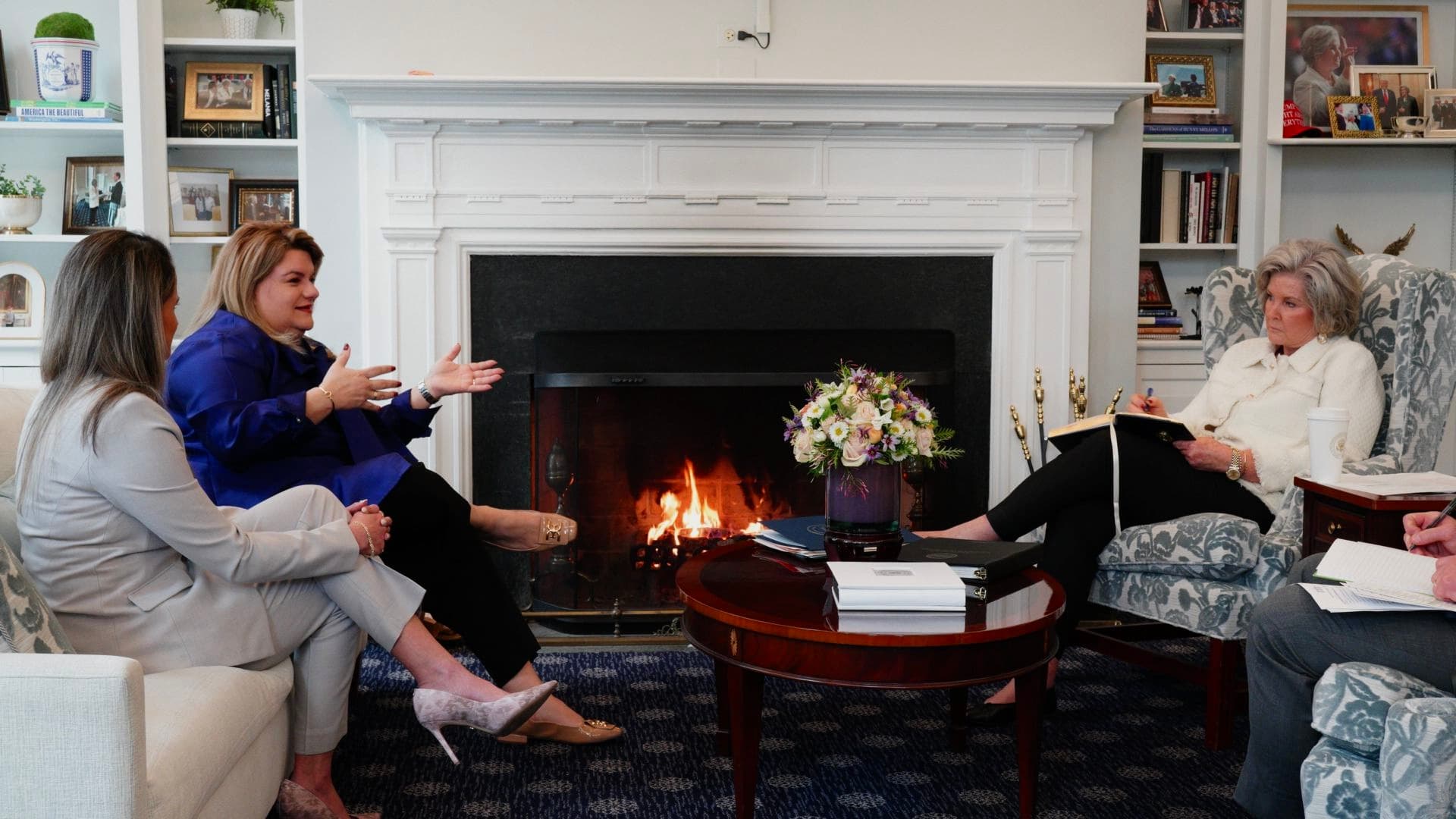 Gobernadora lidera cumbre en Washington junto a PRFAA para impulsar la estadidad de Puerto Rico