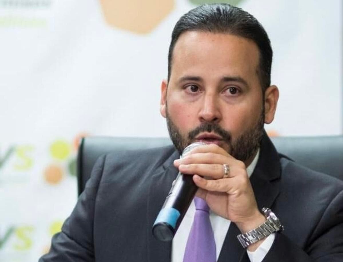 PPD alega que Garffer no cumple con requisitos para Estado
