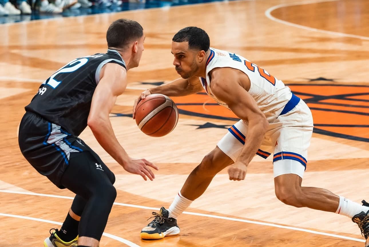 Cangrejeros logran apretada victoria sobre Bayamón