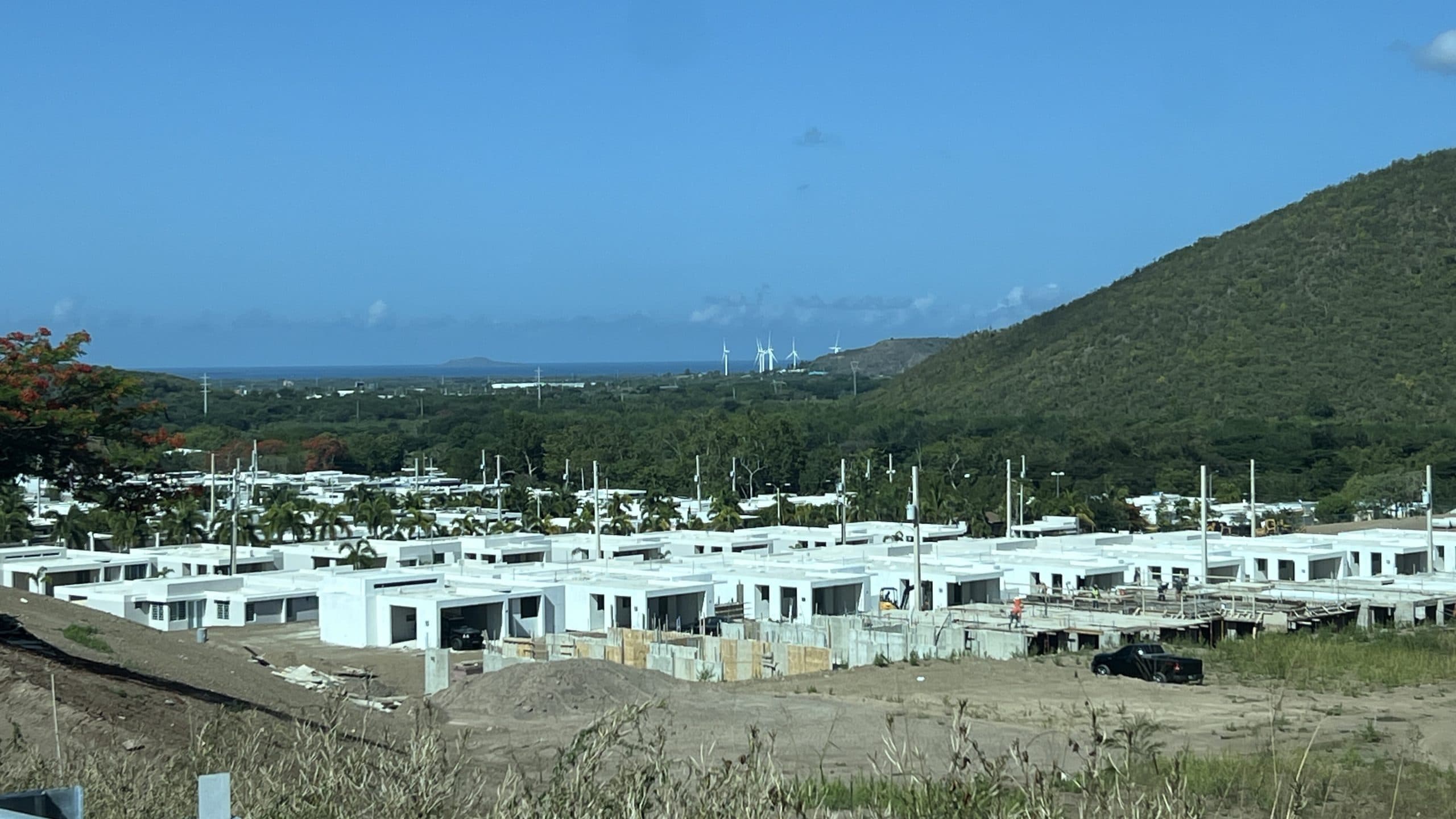 Alcalde de Coamo pide paralizar construcción de nuevas casas