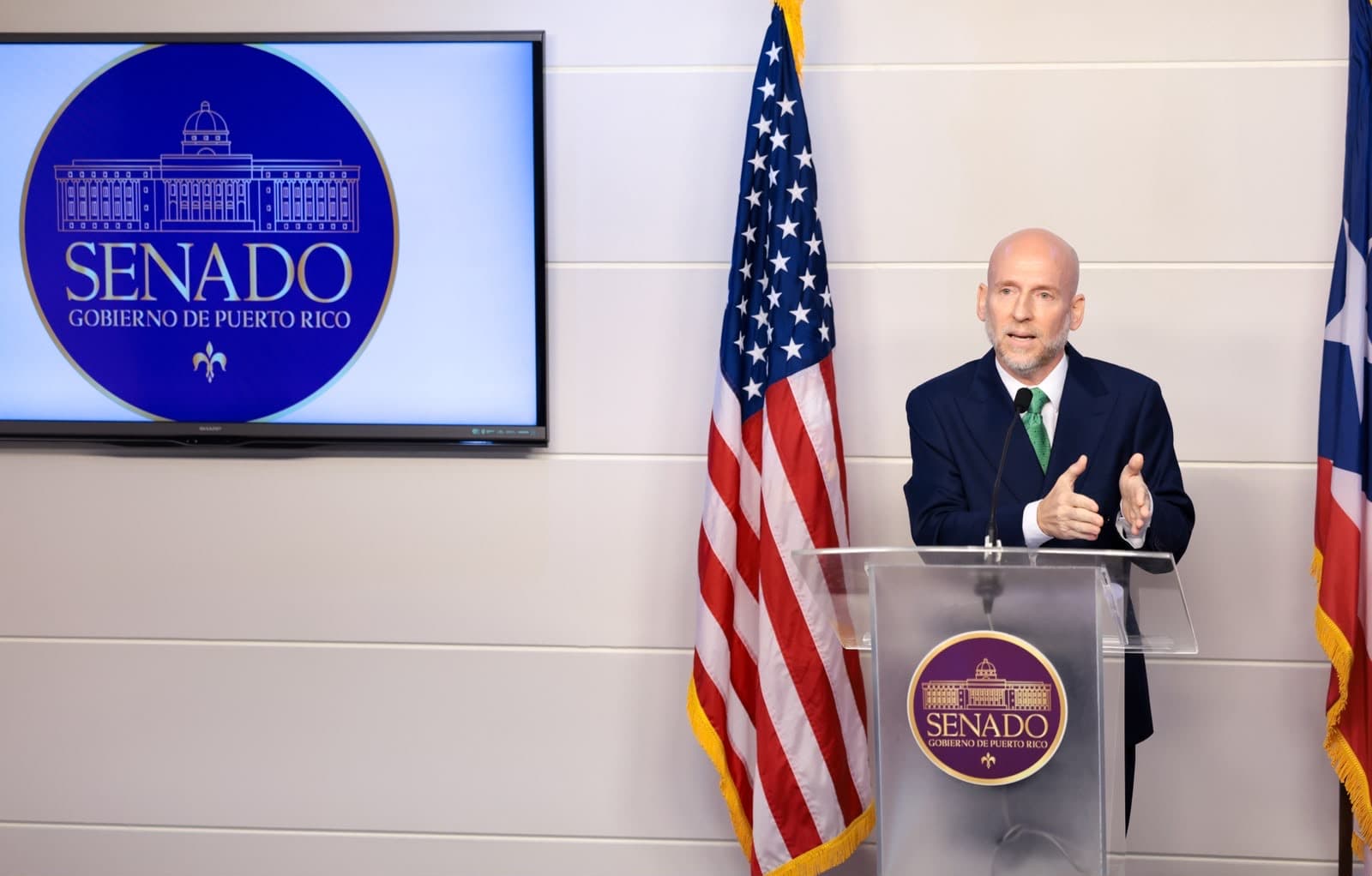 Denuncian que Pablo José se “durmió en las pajas” y dejó fuera a Puerto Rico en importante ley federal
