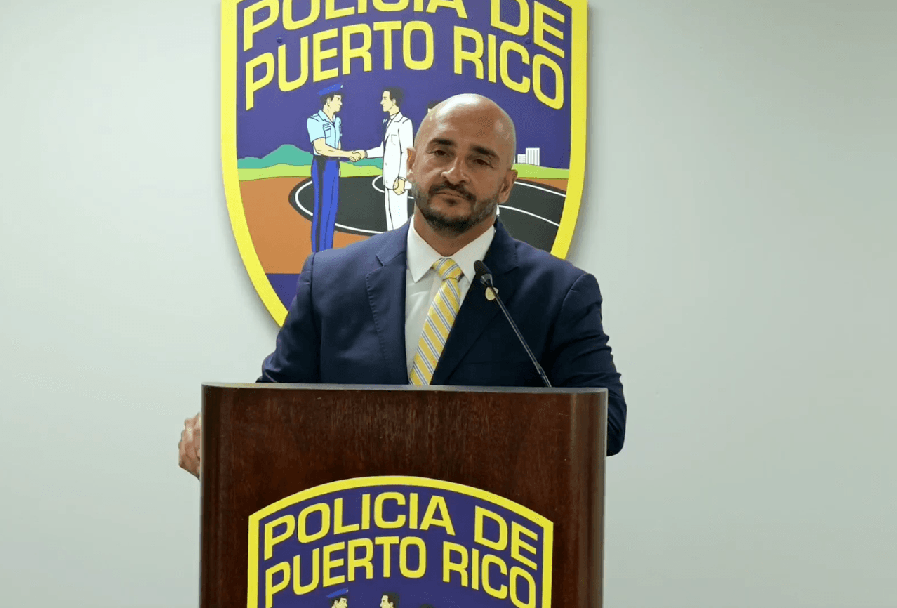 Policía ordena devolver licencia y armas a Eduardo Meléndez