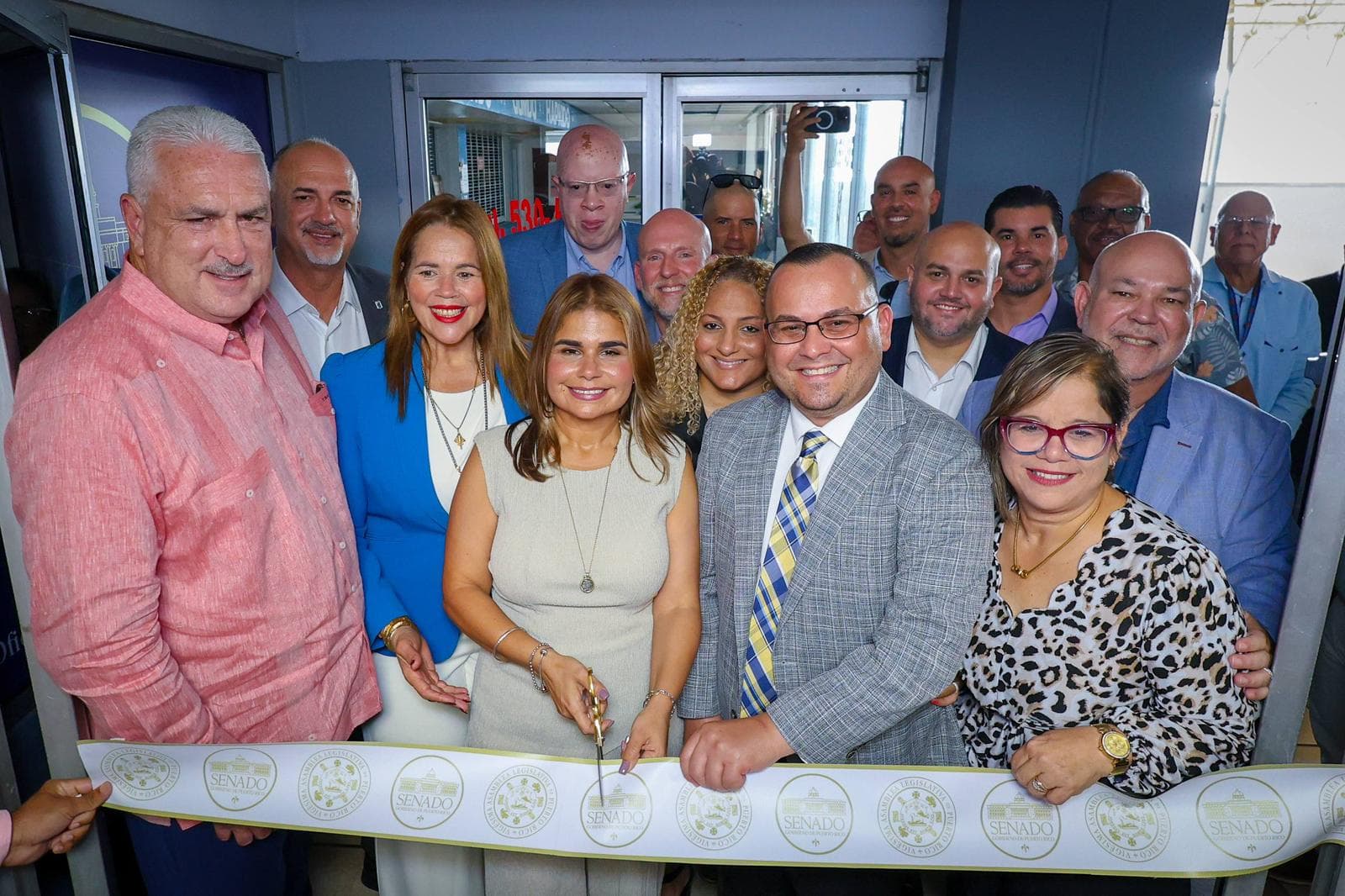 Senado abre Oficina de Servicios a la Comunidad en Carolina