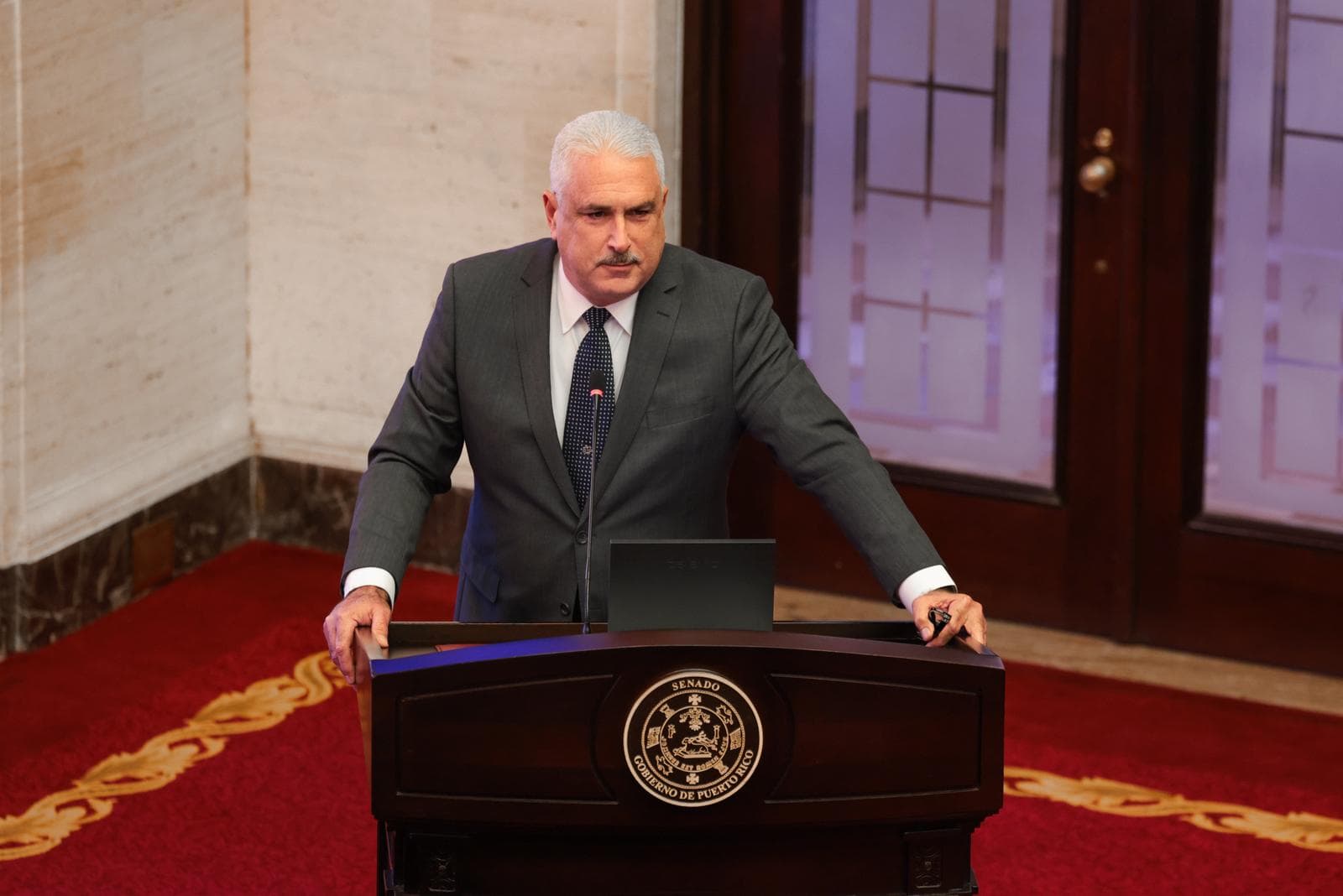 Senado aprueba medidas para reforzar la supervisión financiera y ampliar servicios