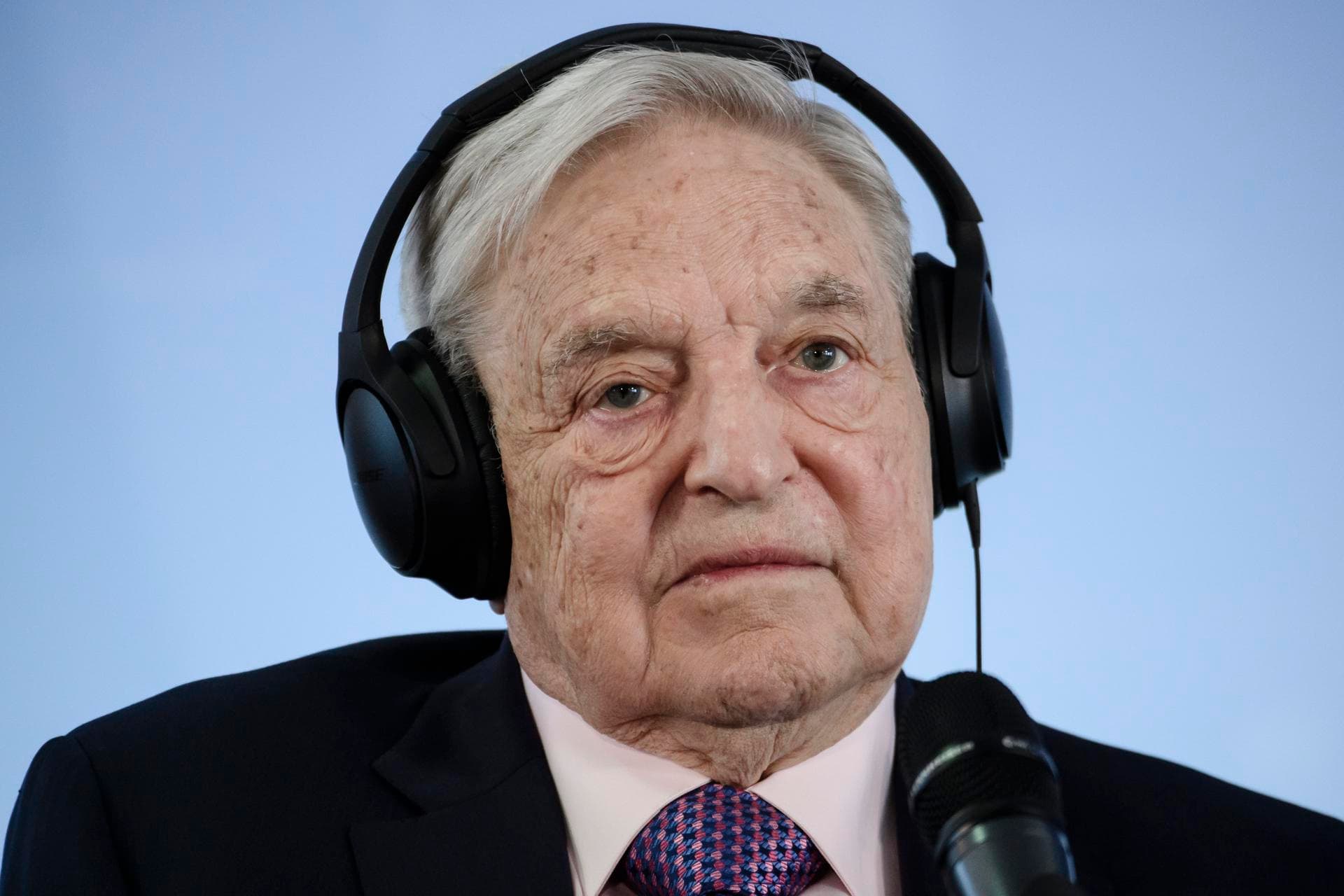 Trump pide imputar a Soros por crimen organizado