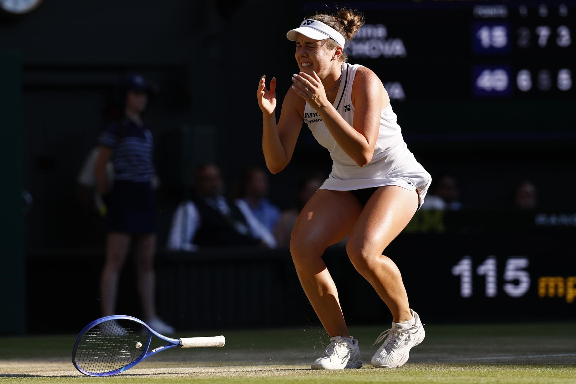 Linda Noskova se corona en Wimbledon