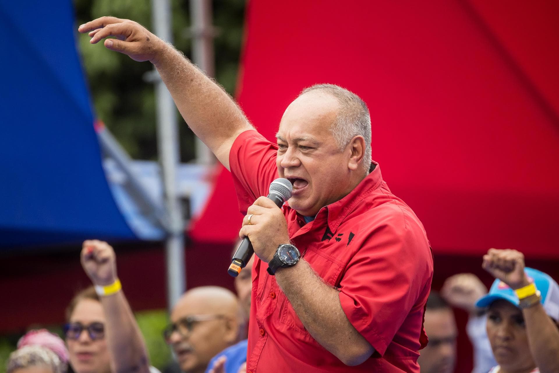 Cabello sobre María Corina Machado: "Si a nosotros nos aprietan, nosotros la apretamos"