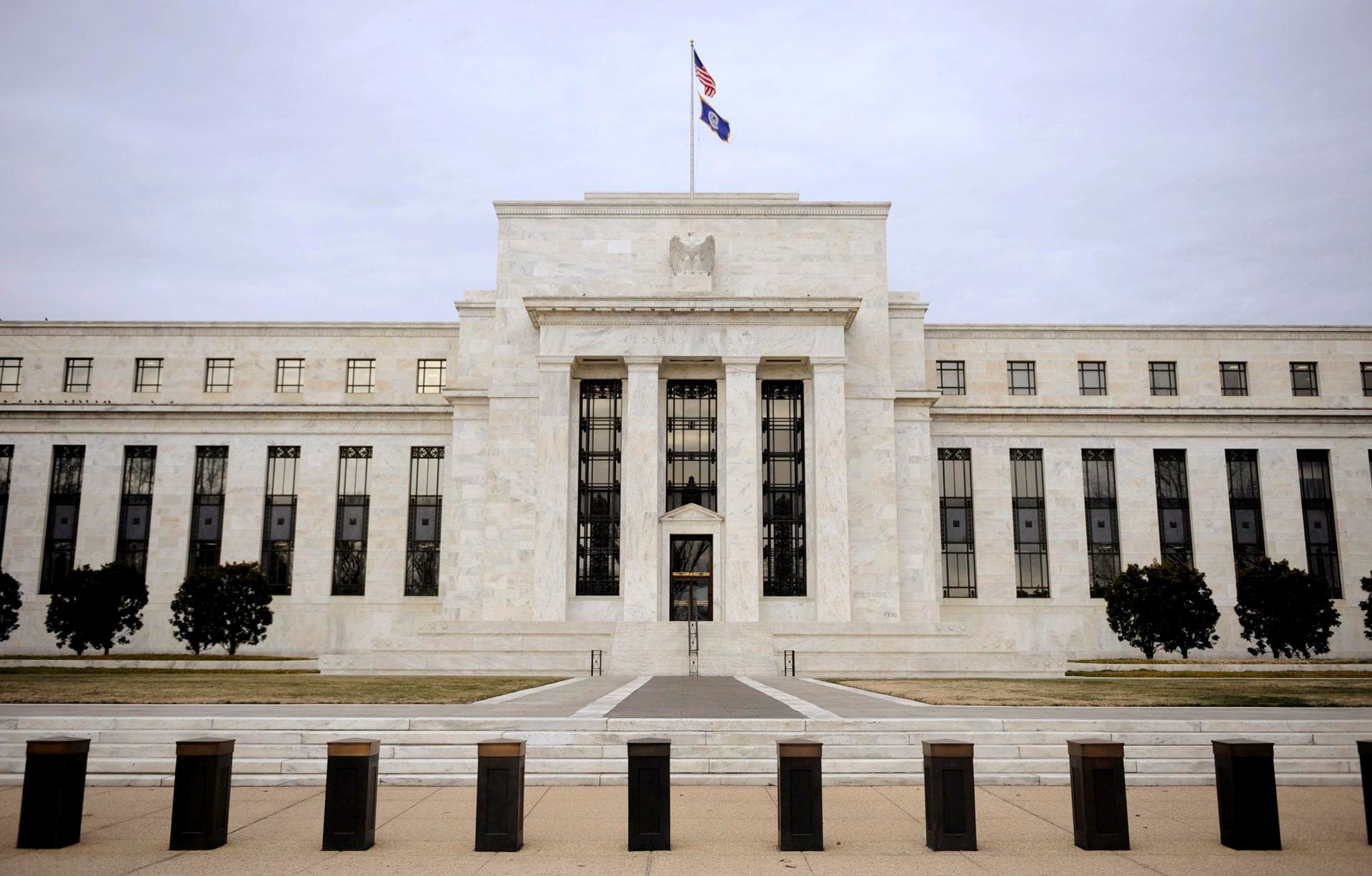 Trump redobla esfuerzos para controlar el FED