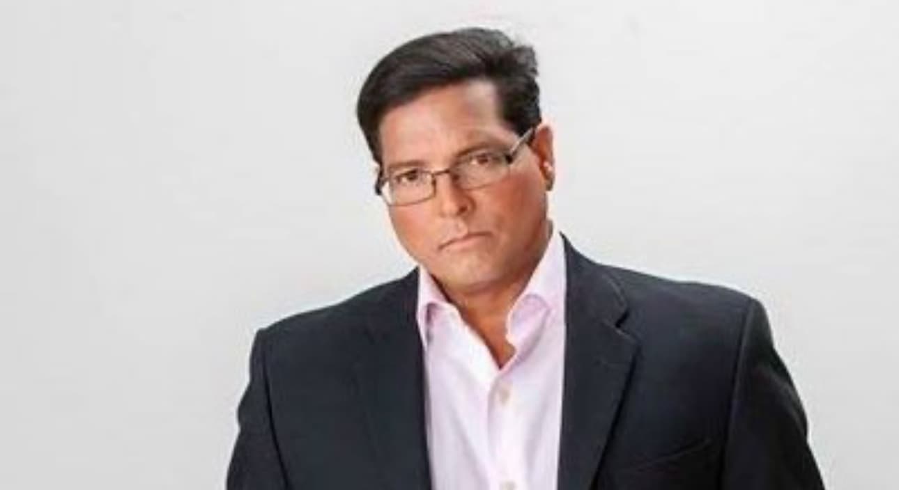 Rubén Sánchez le grita “pend@*+” a conocido analista en medio de programa de Wkaq