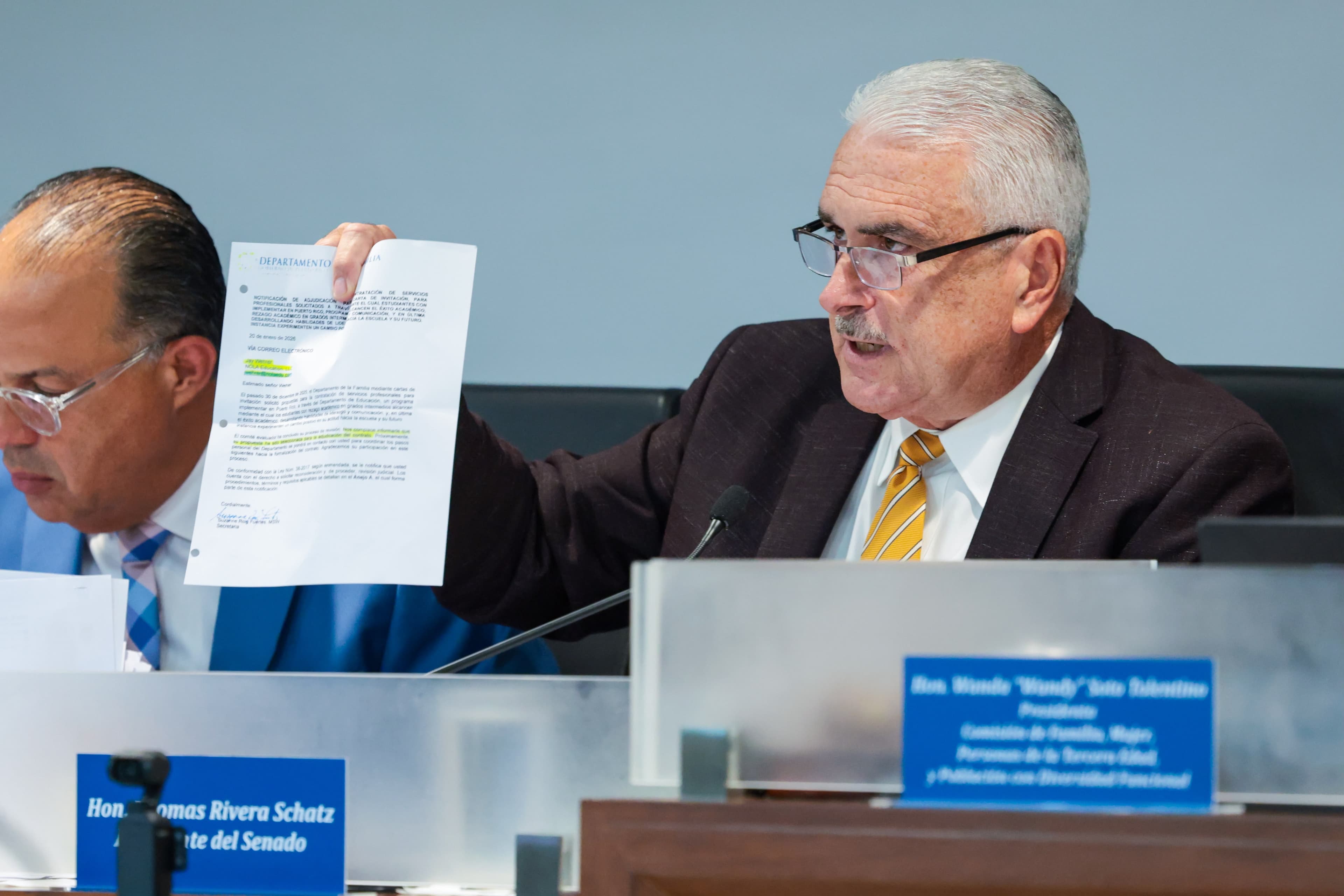 Rivera Schatz denuncia supuesto “diseño” para favorecer a NOLA Education en proyecto de $38 millones