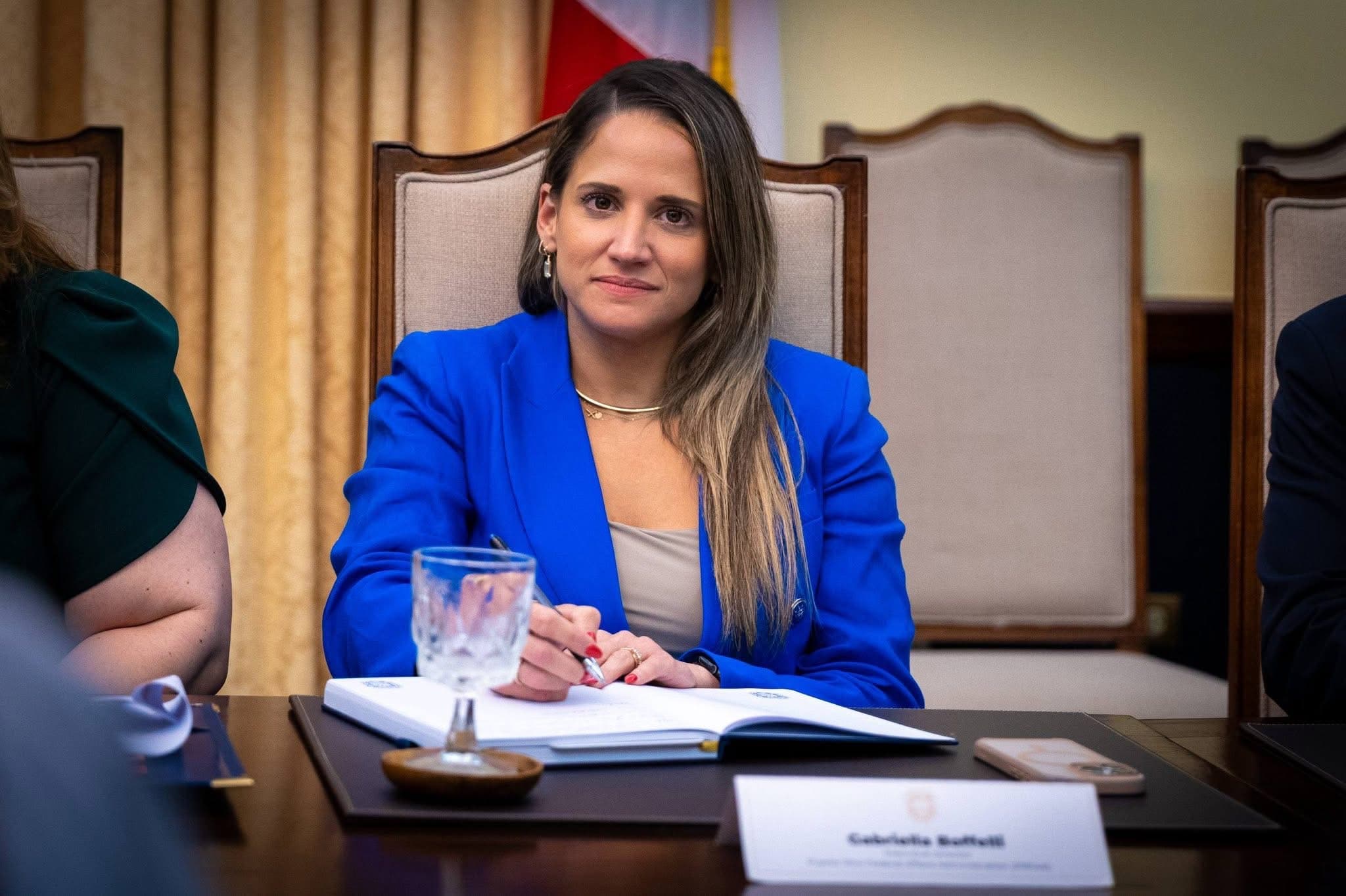 Directora de PRFAA se expresa ante inminente cierre del gobierno federal