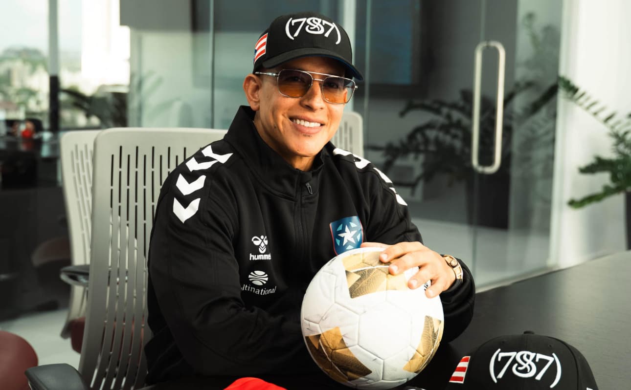 Junte con Daddy Yankee para desarrollar el fútbol en Puerto Rico