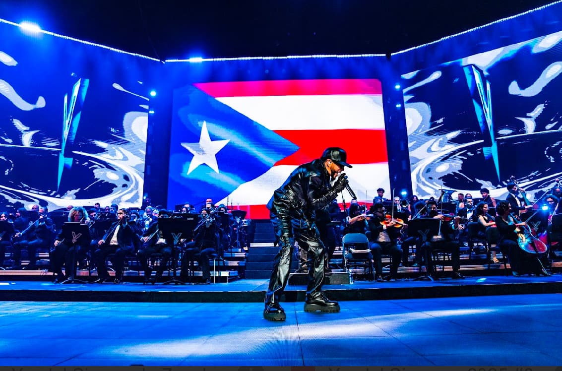 Yandel Sinfónico cautivó al público con tremendo espectáculo 