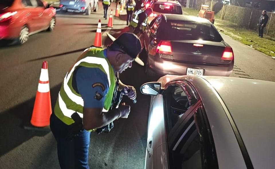 442 boletos durante bloqueos de la noche del viernes