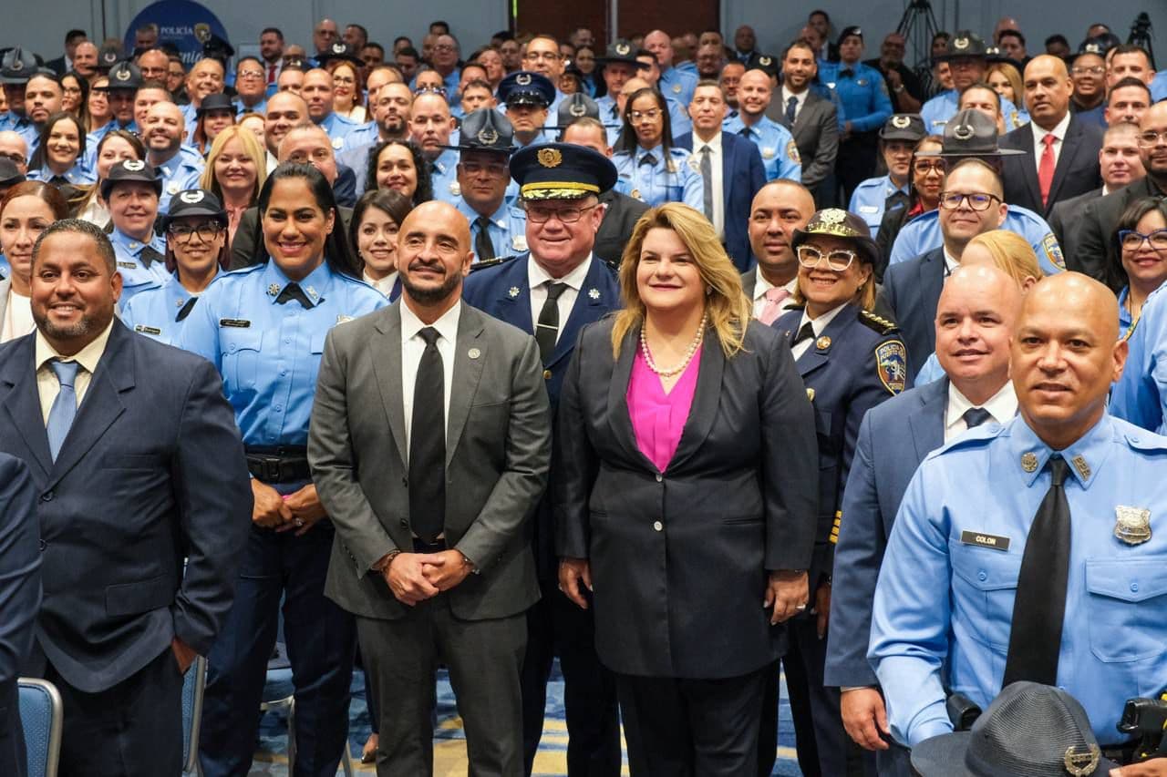 Ascienden a 314 oficiales de la Policía en ceremonia en Ponce