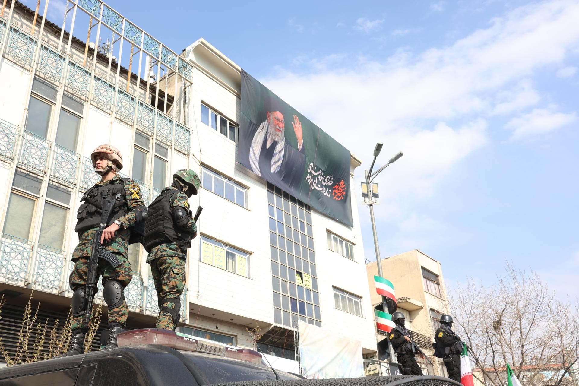 Israel lanza una nueva oleada de bombardeos contra "objetivos del régimen" en Teherán