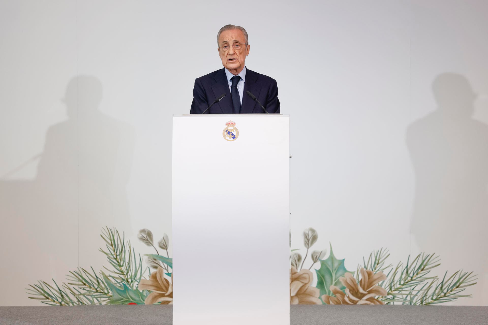 Florentino Pérez: "Seguimos trabajando para emocionarnos con nuevos triunfos"